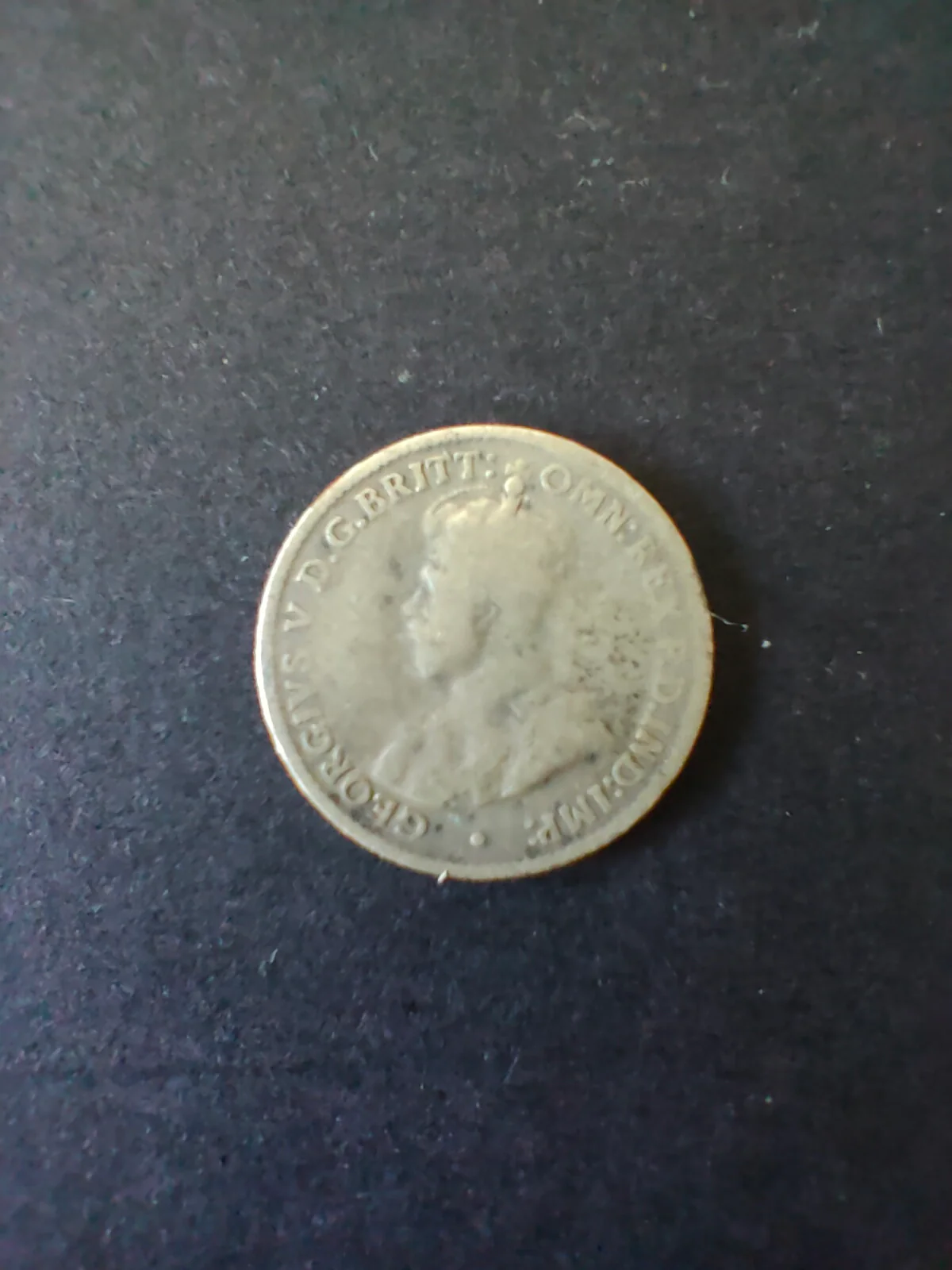 Australia 1924 3d Threepence Silver Coin Fine Condition - Image 2