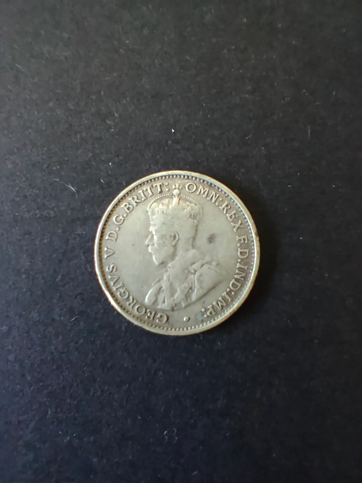 Australia 1934 3d Threepence Silver Coin Fine Condition - Image 2