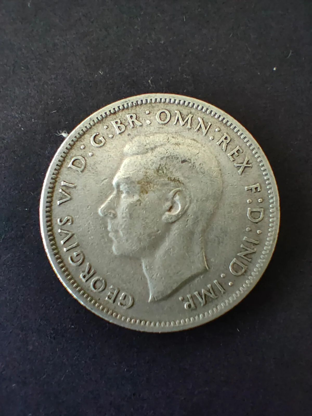 Australia 1940 2/- Florin Silver Coin Fine Condition - Image 2