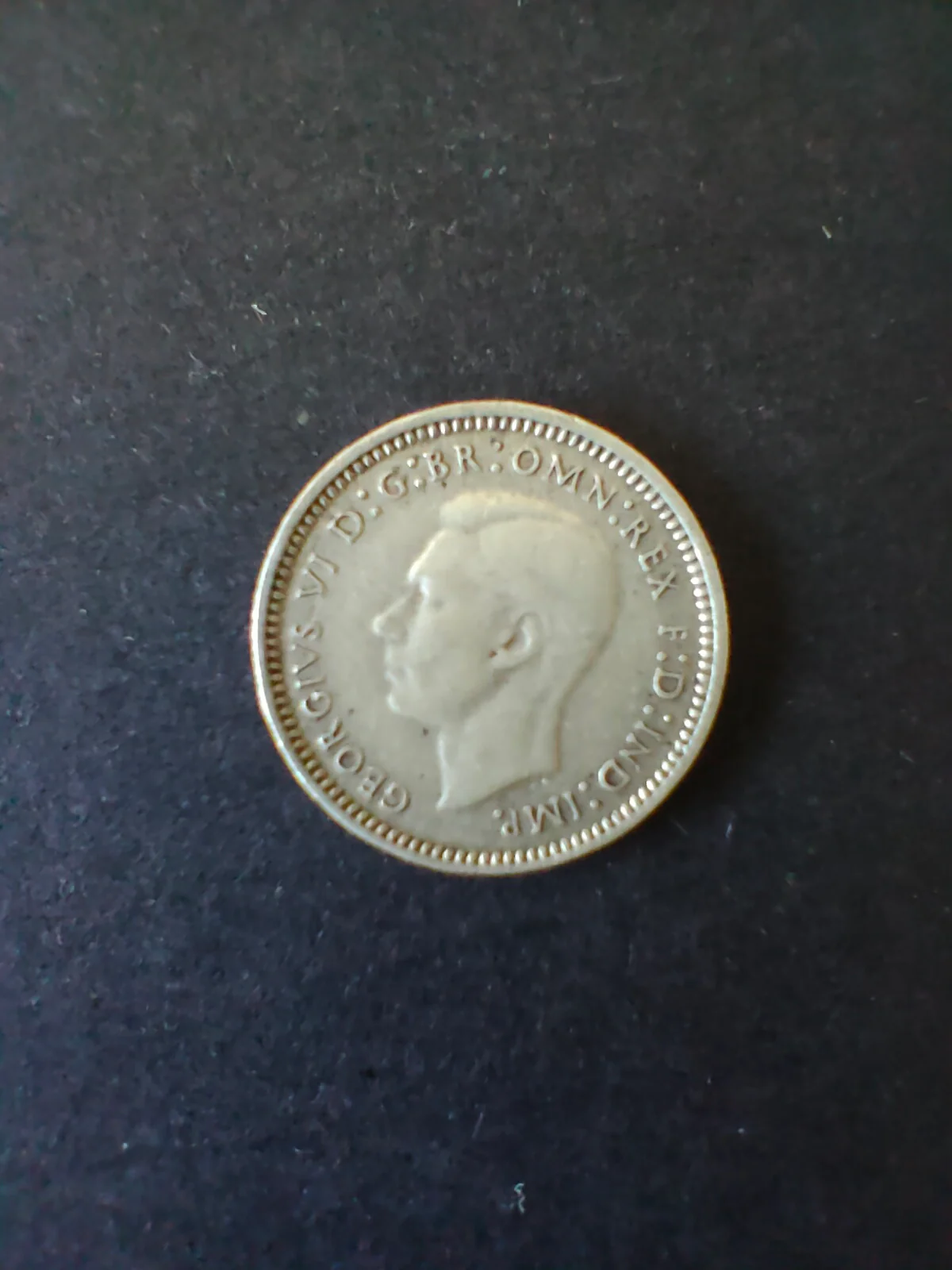Australia 1940 3d Threepence Silver Coin Fine Condition - Image 2