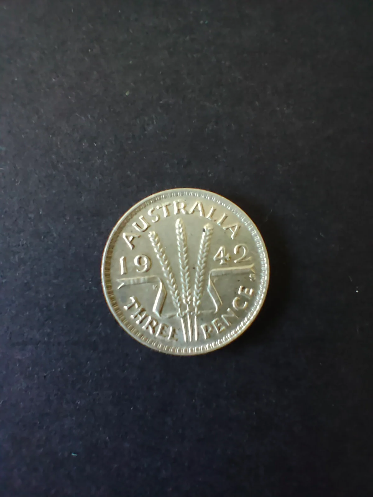 Australia 1942S 3d Threepence Silver Coin Fine Condition. San Francisco Mint
