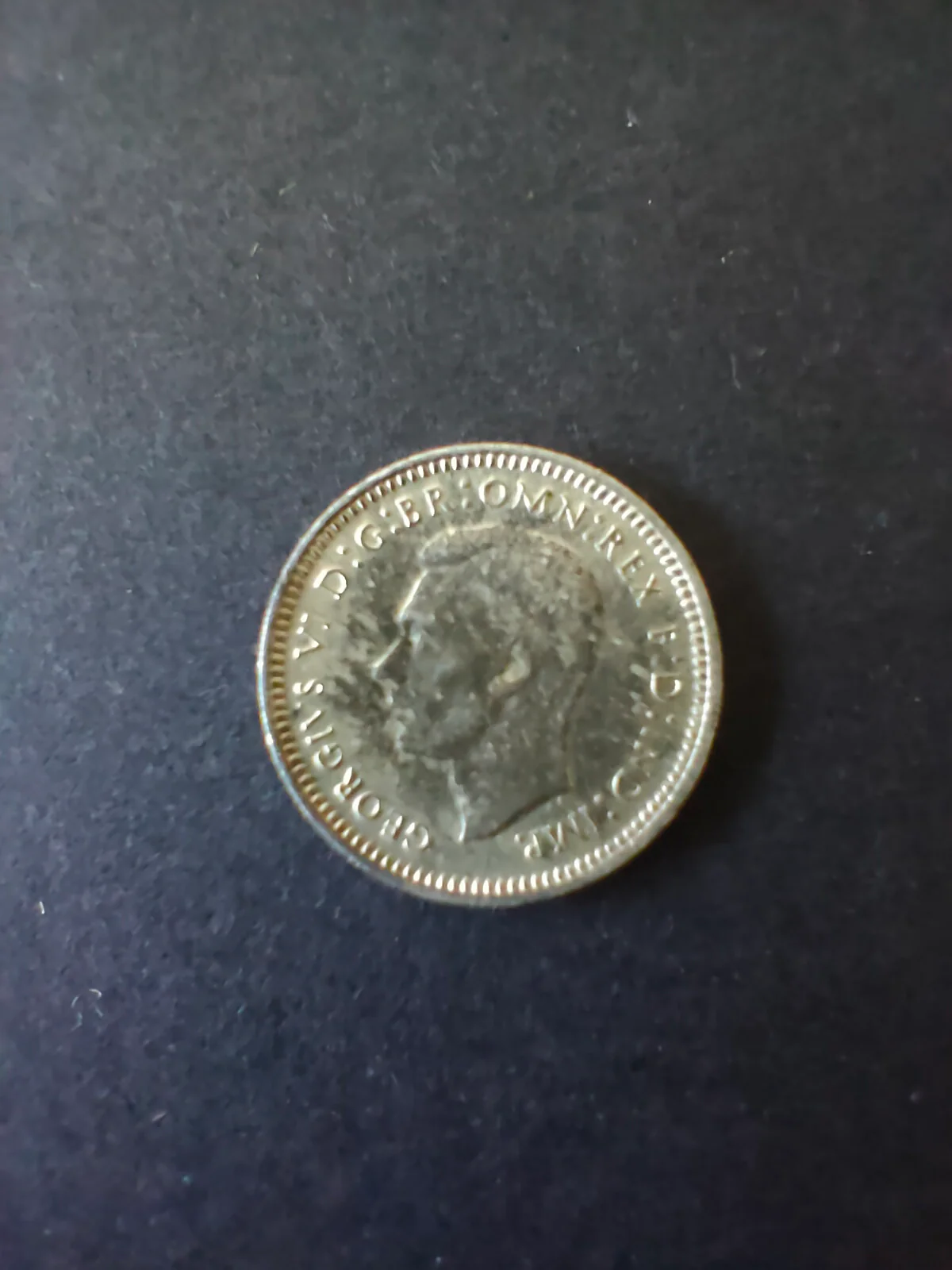 Australia 1942D 3d Threepence Silver Coin Fine Condition.  Denver Mint - Image 2