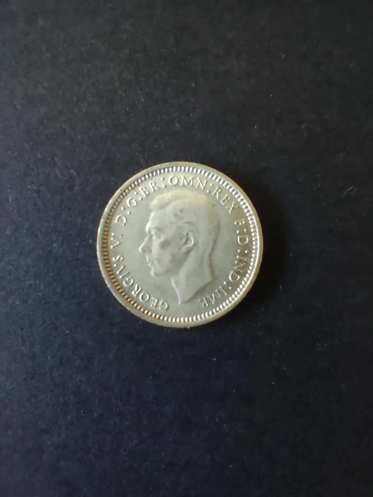 Australia 1948 3d Threepence Silver Coin Fine Condition - Image 2