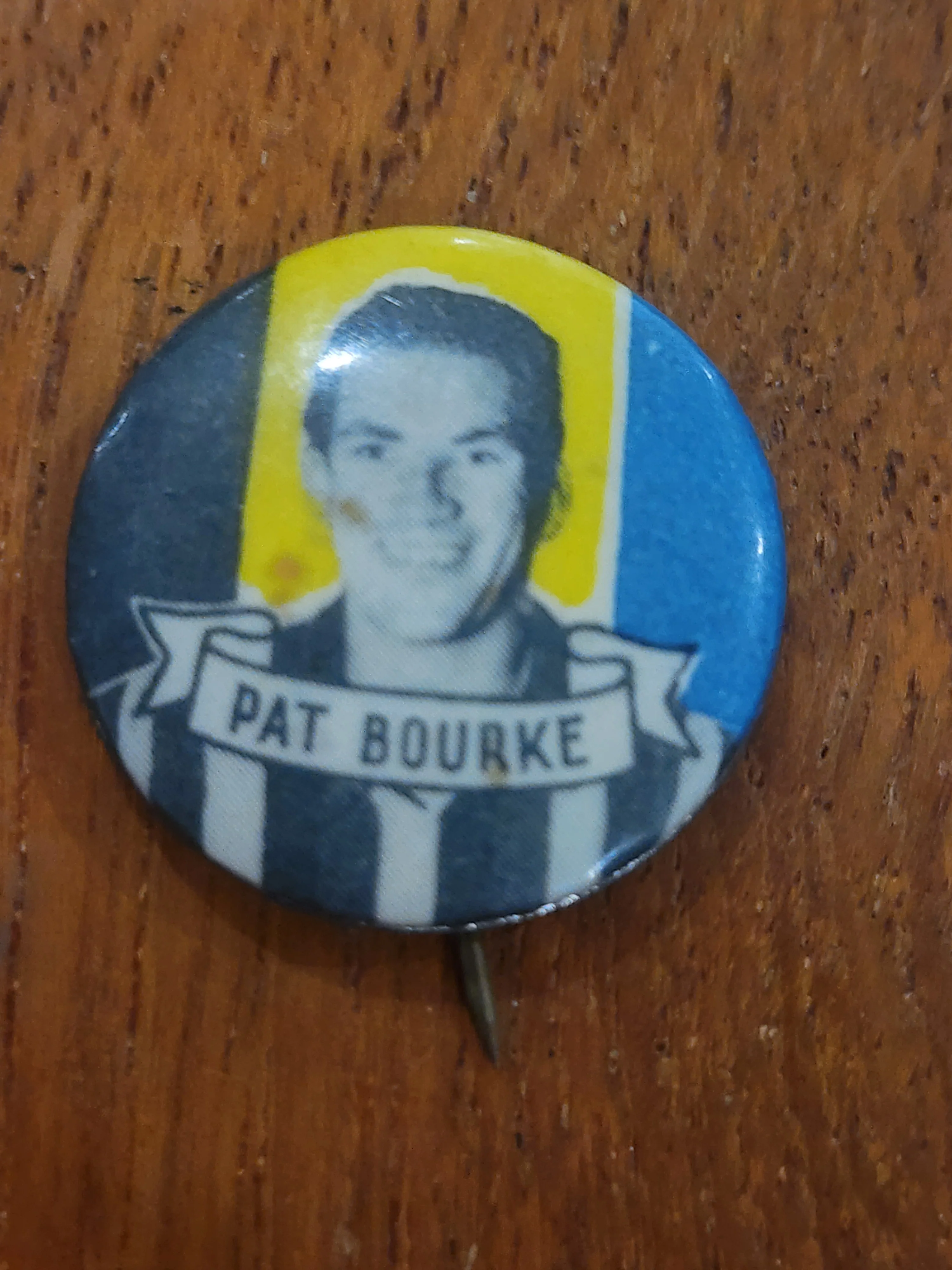 1950s Argus Football Badge - Pat Bourke