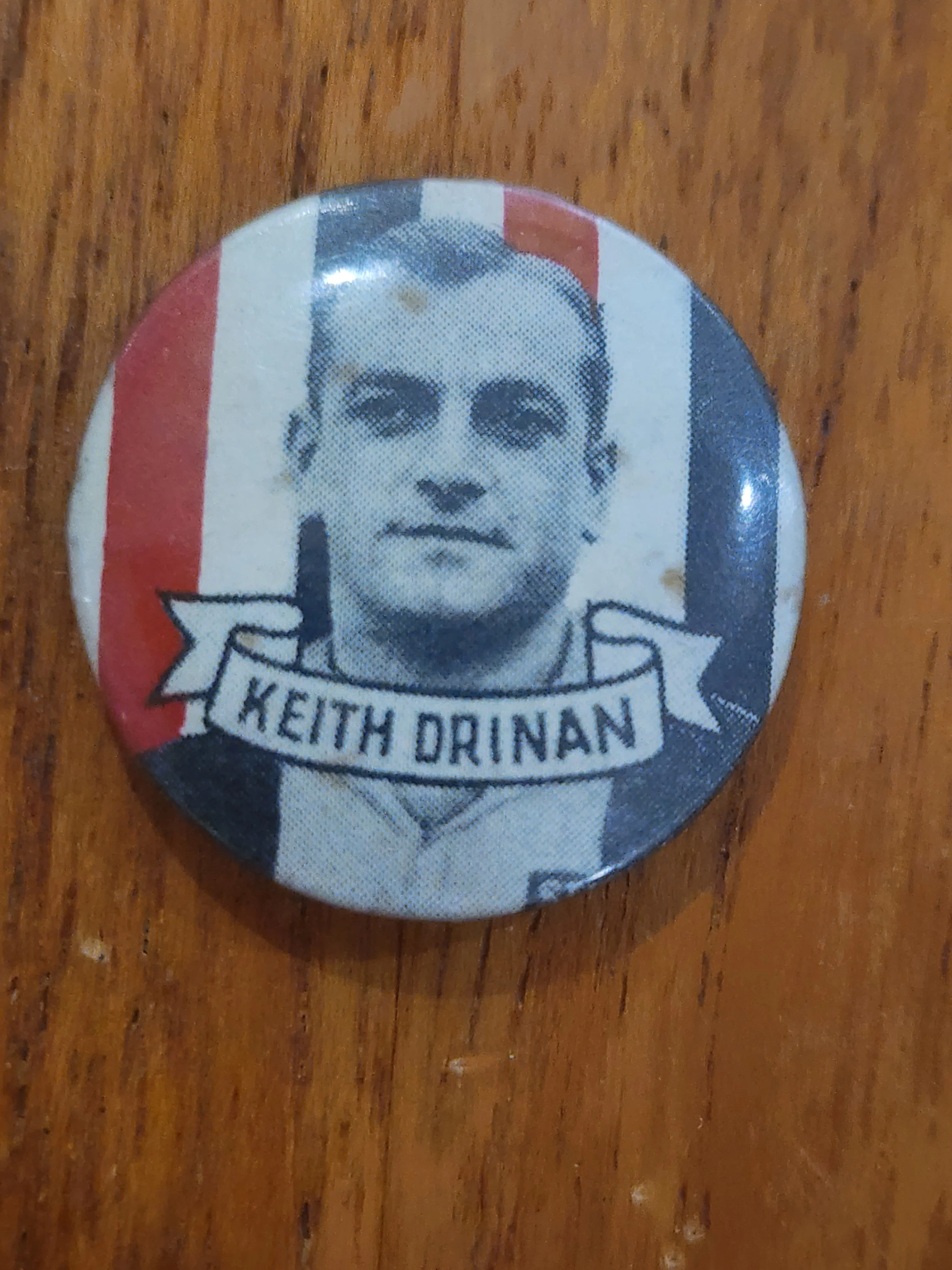 1950s Argus Football Badge - St Kilda Keith Drinan