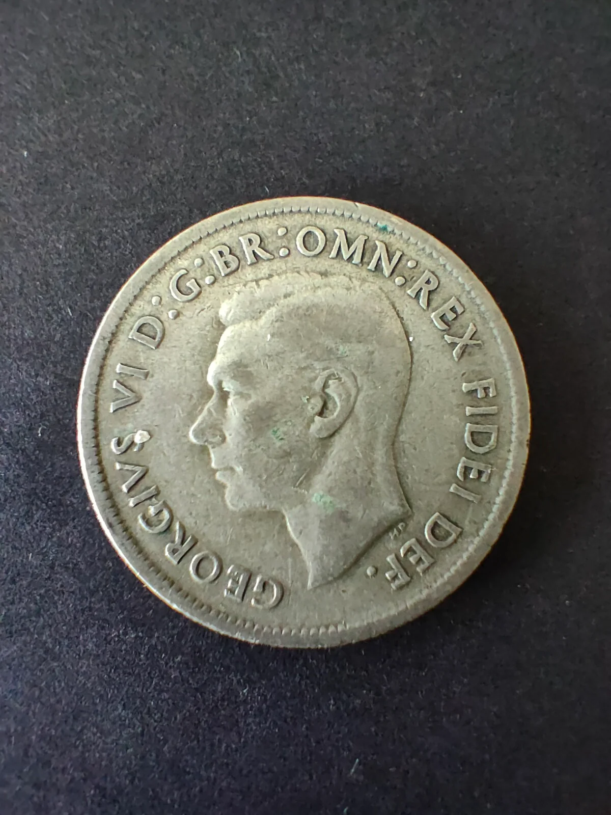 Australia 1951 2/- Florin Silver Coin Fine Condition - Image 2