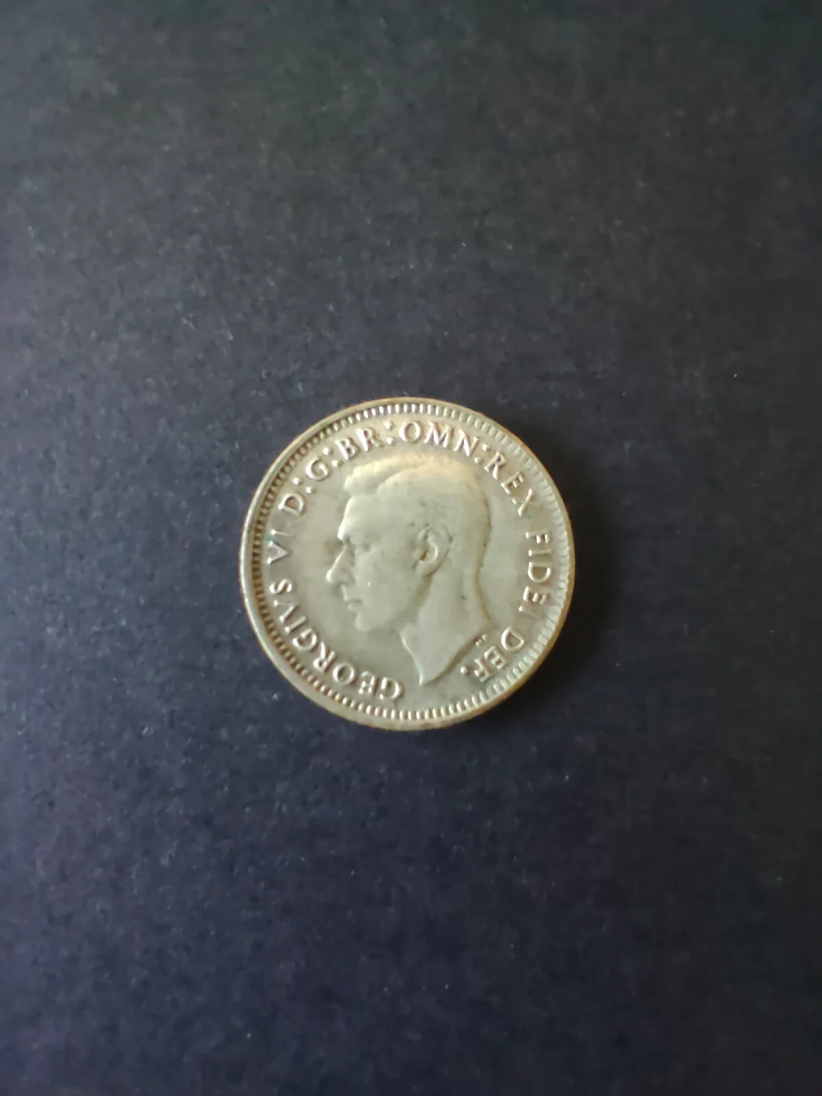 Australia 1951 3d Threepence Silver Coin Fine Condition - Image 2
