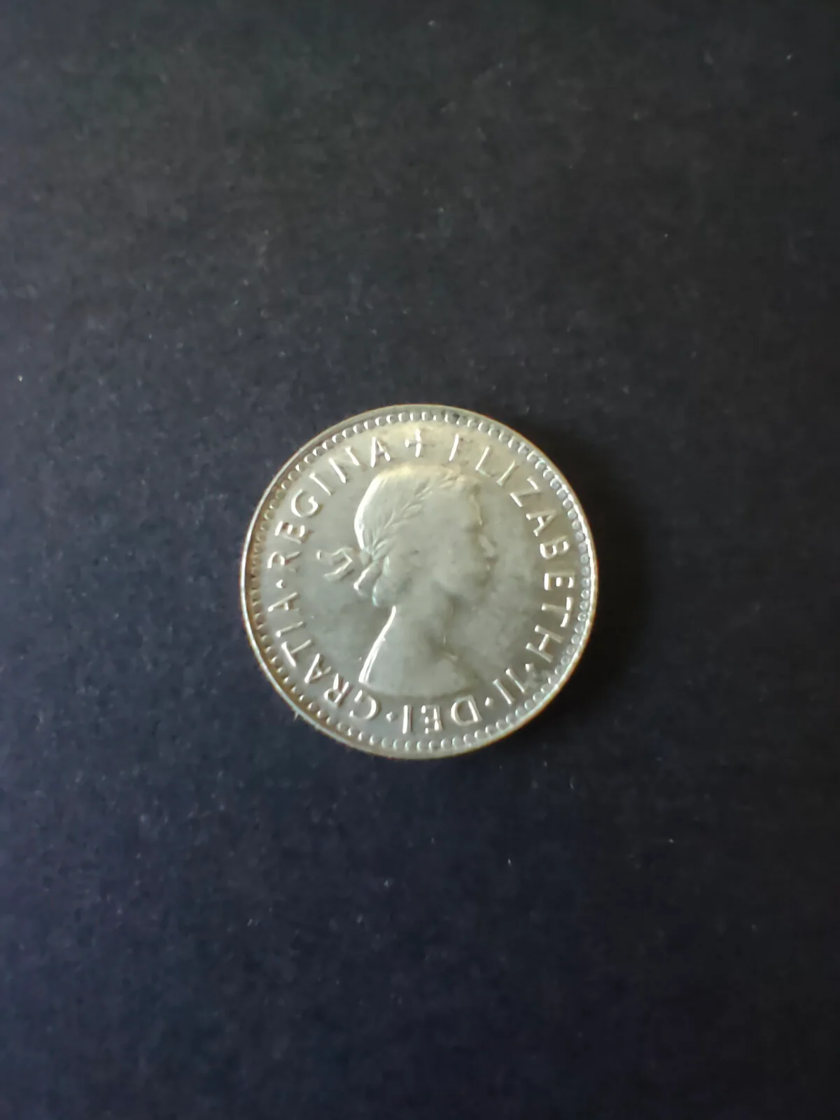 Australia 1954 3d Threepence Silver Coin Very Fine Condition - Image 2