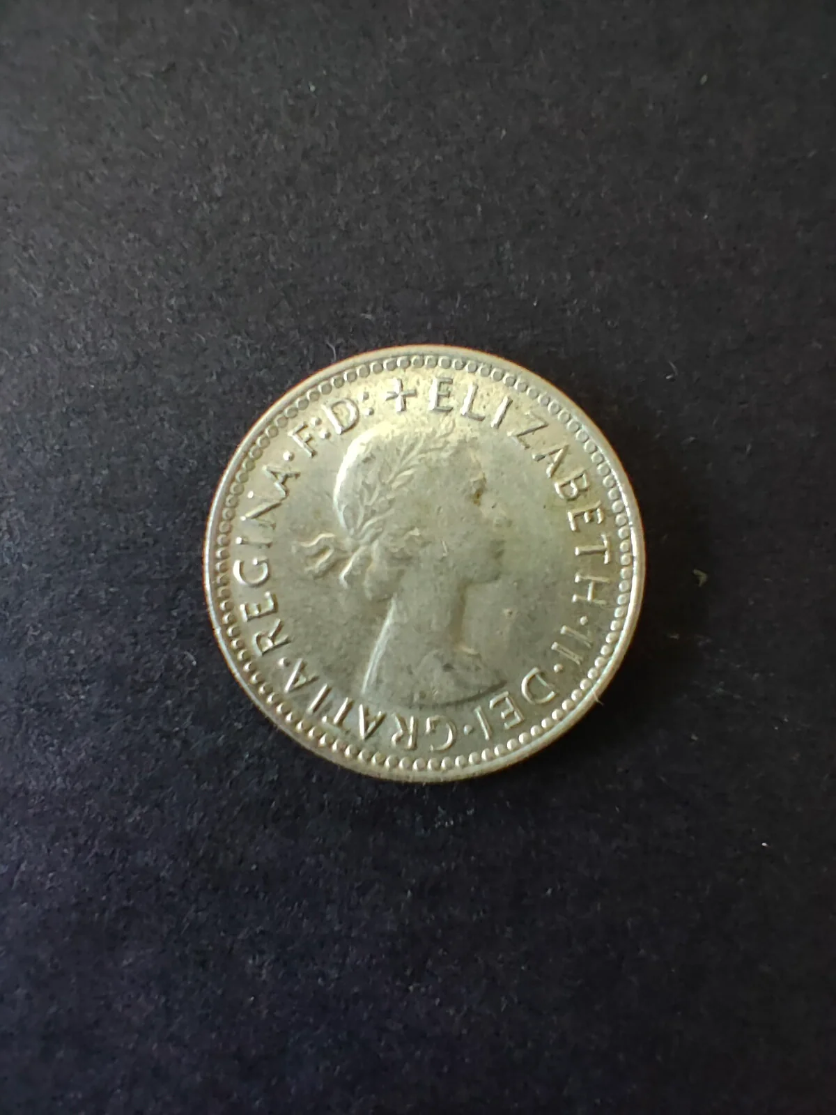 Australia 1957 6d Sixpence Silver Coin Fine Condition - Image 2