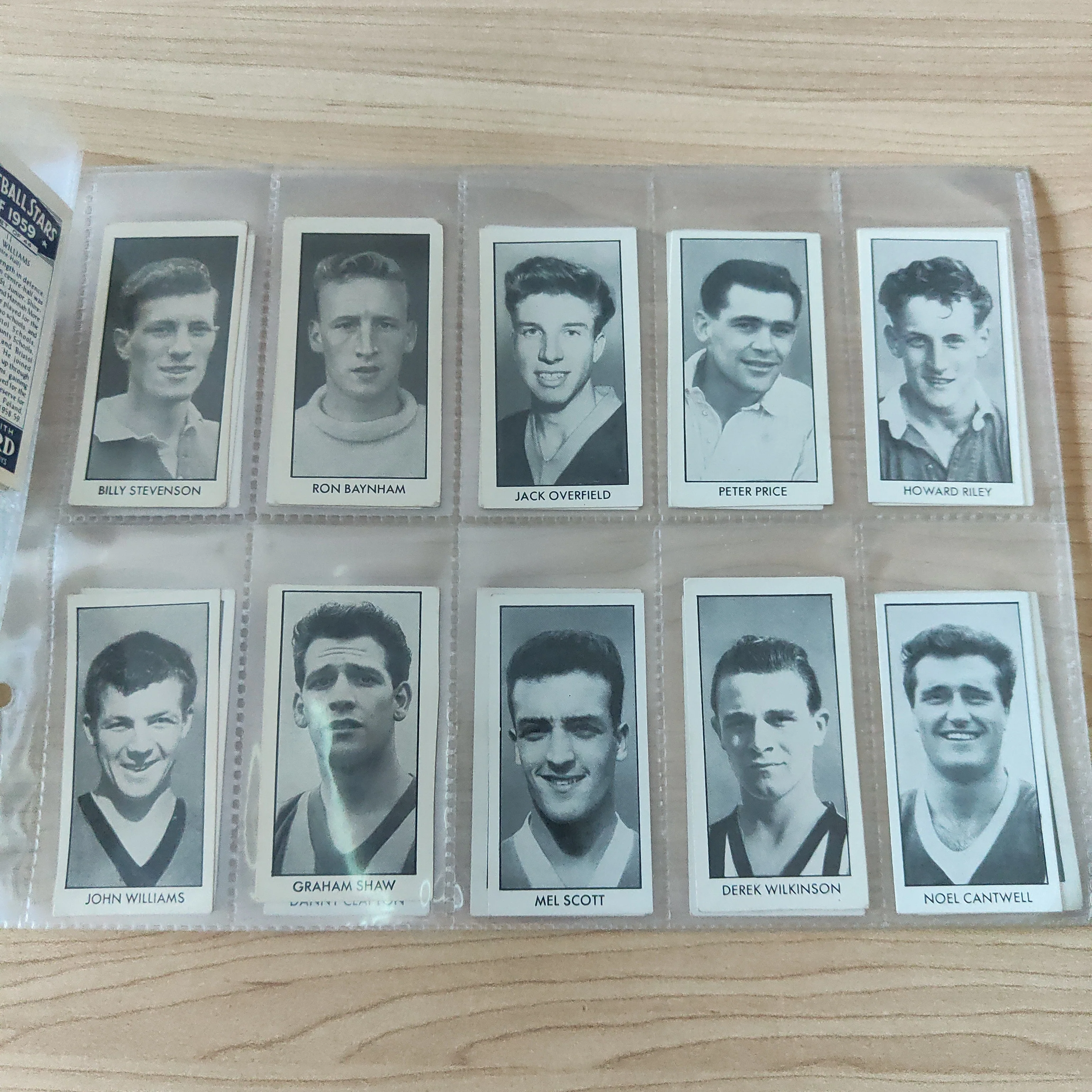 Soccer 1959 DC Thompson Football Stars of 1959 Cigarette Cards Complete Set of 44 - Image 3