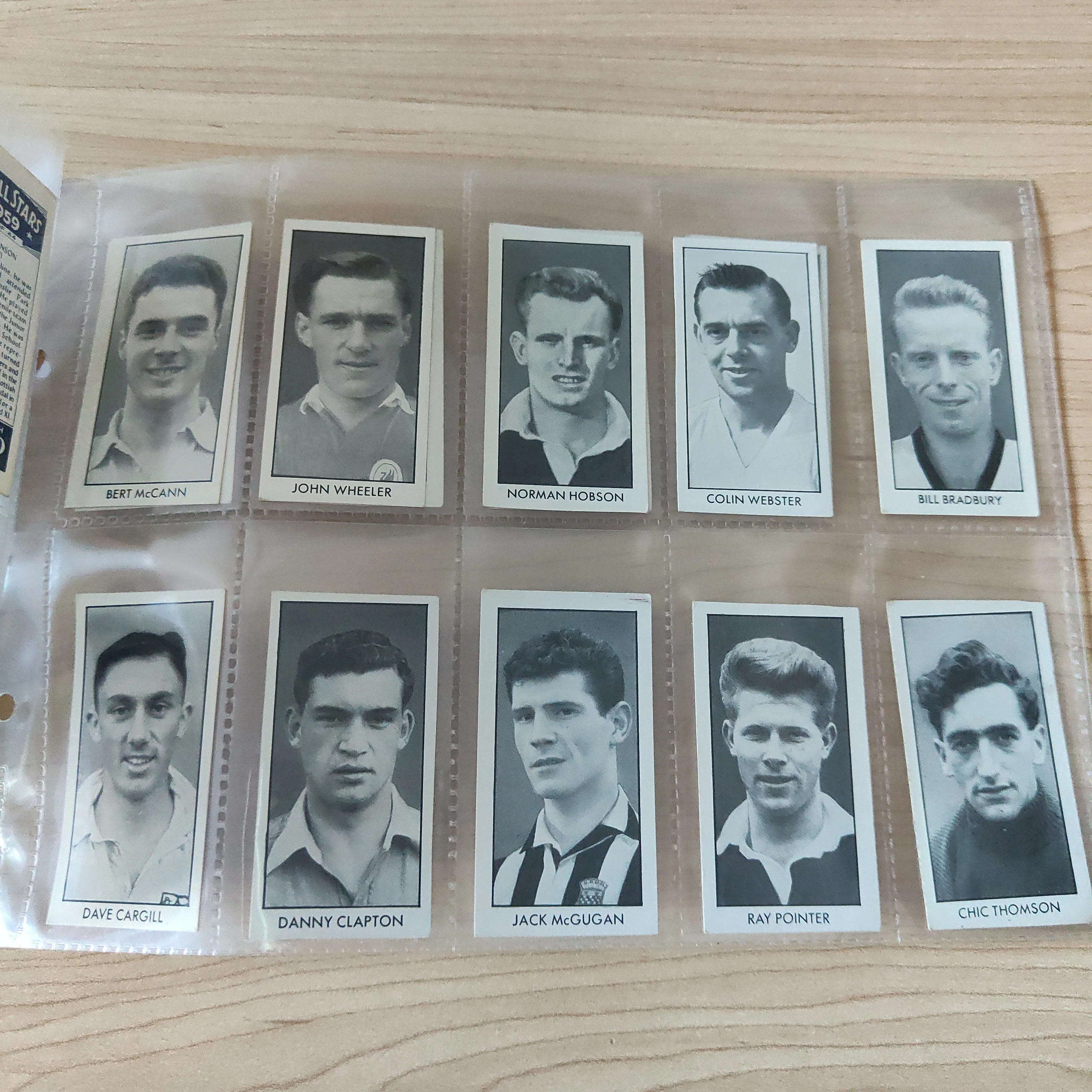 Soccer 1959 DC Thompson Football Stars of 1959 Cigarette Cards Complete Set of 44 - Image 4