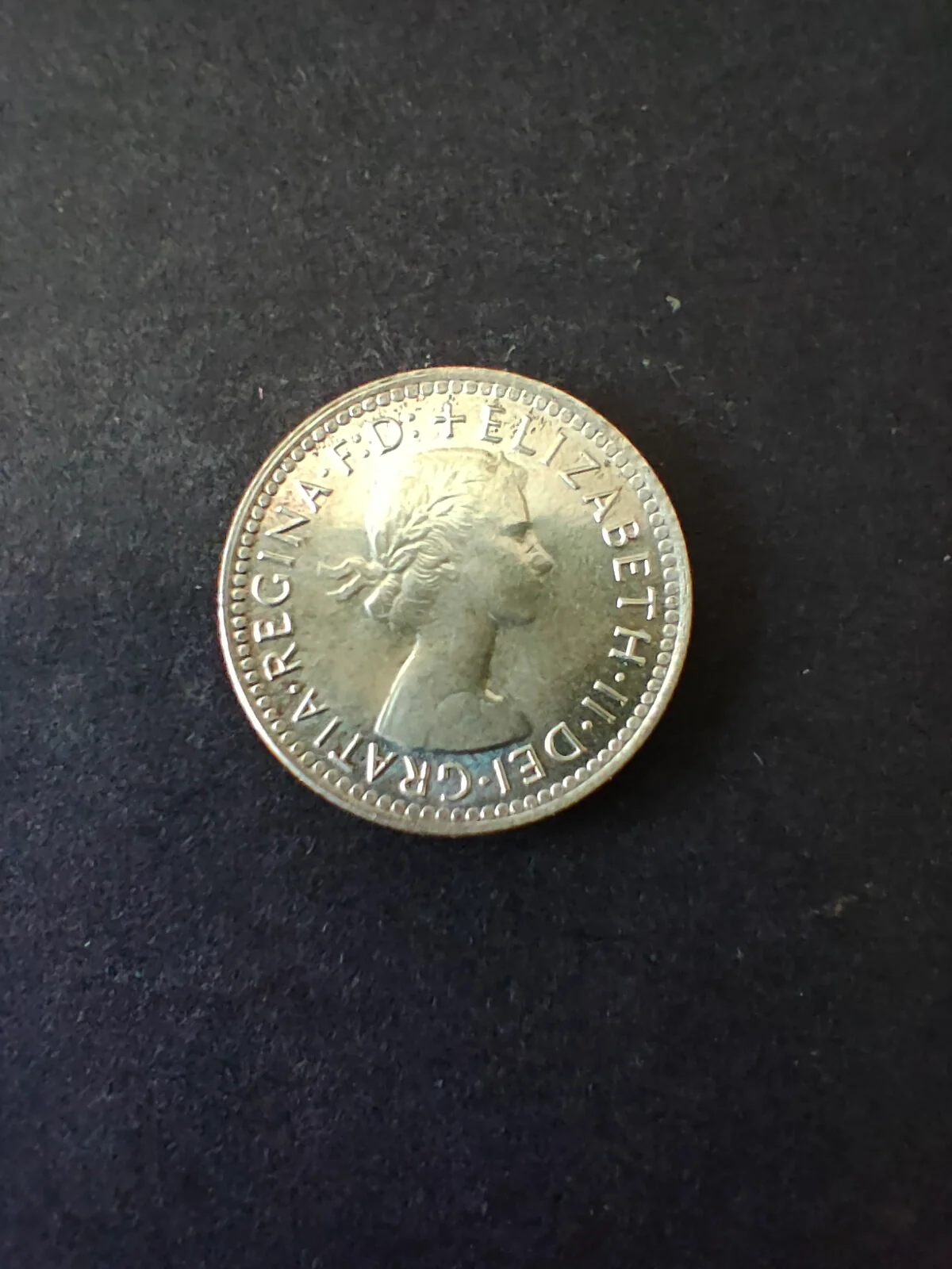 Australia 1962 6d Sixpence Silver Coin Fine Condition - Image 2