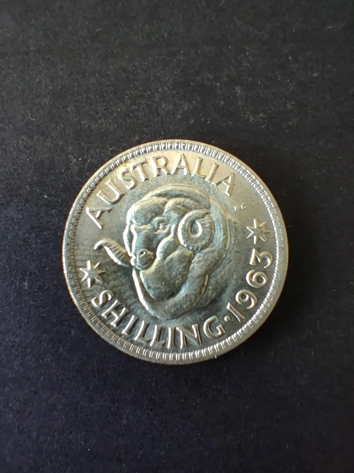 Australia 1963 One Shilling Silver Coin Extremely Fine Condition