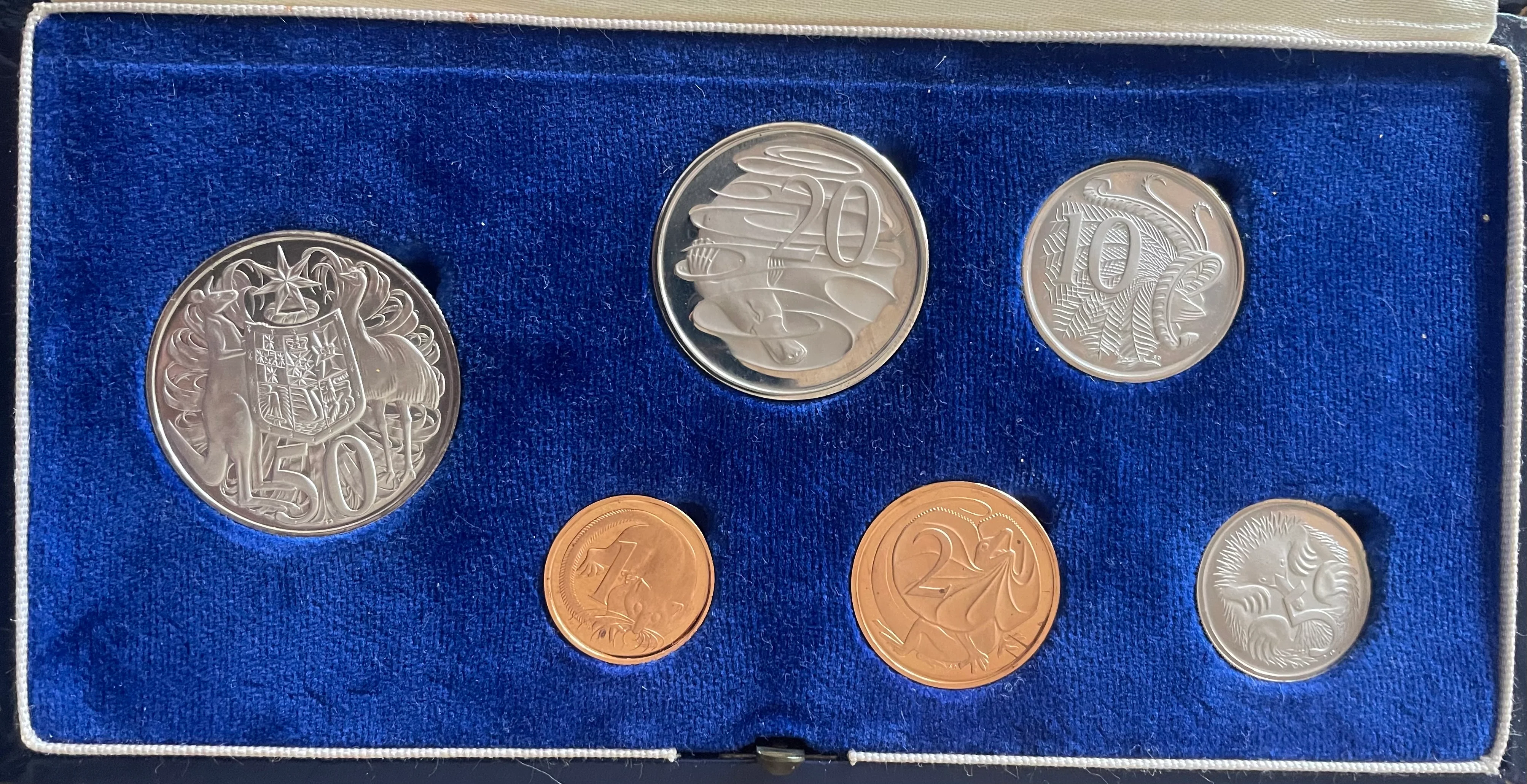 Australia 1966 Royal Australian Mint Proof Year Coin Set in Dark Blue Case - Image 3