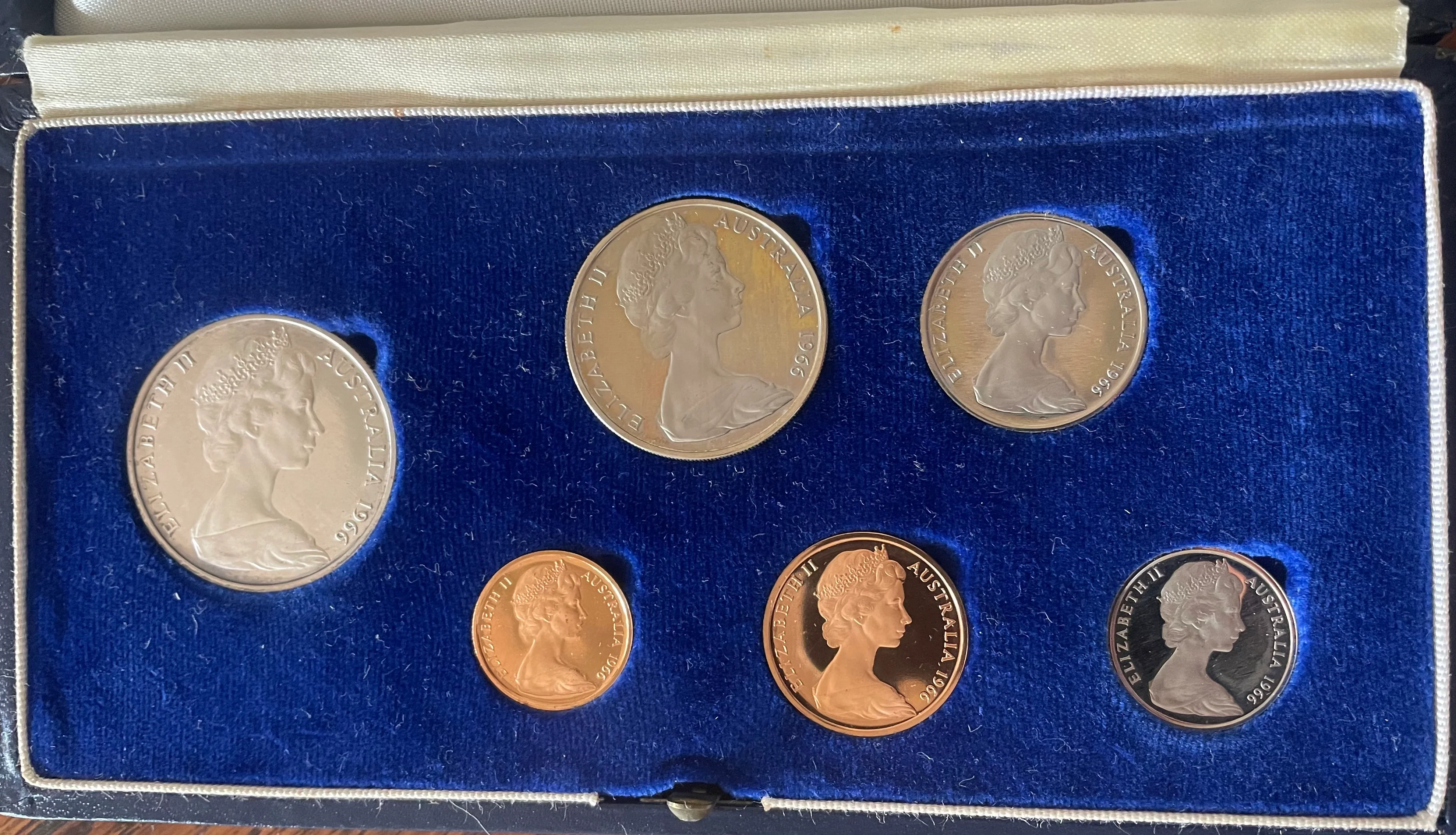 Australia 1966 Royal Australian Mint Proof Year Coin Set in Dark Blue Case - Image 4