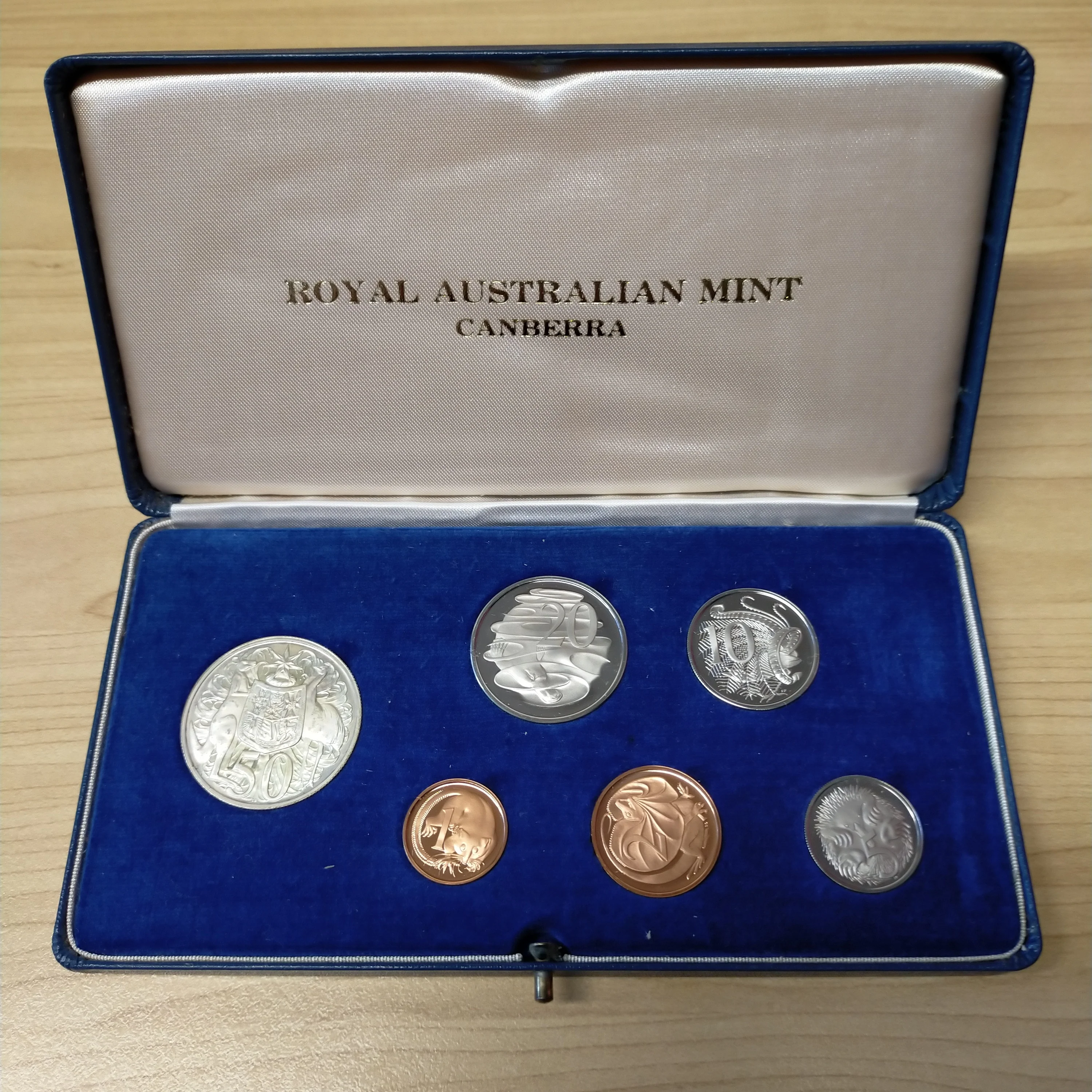 Australia 1966 Royal Australian Mint Proof Year Coin Set Dark Blue Case - RARE