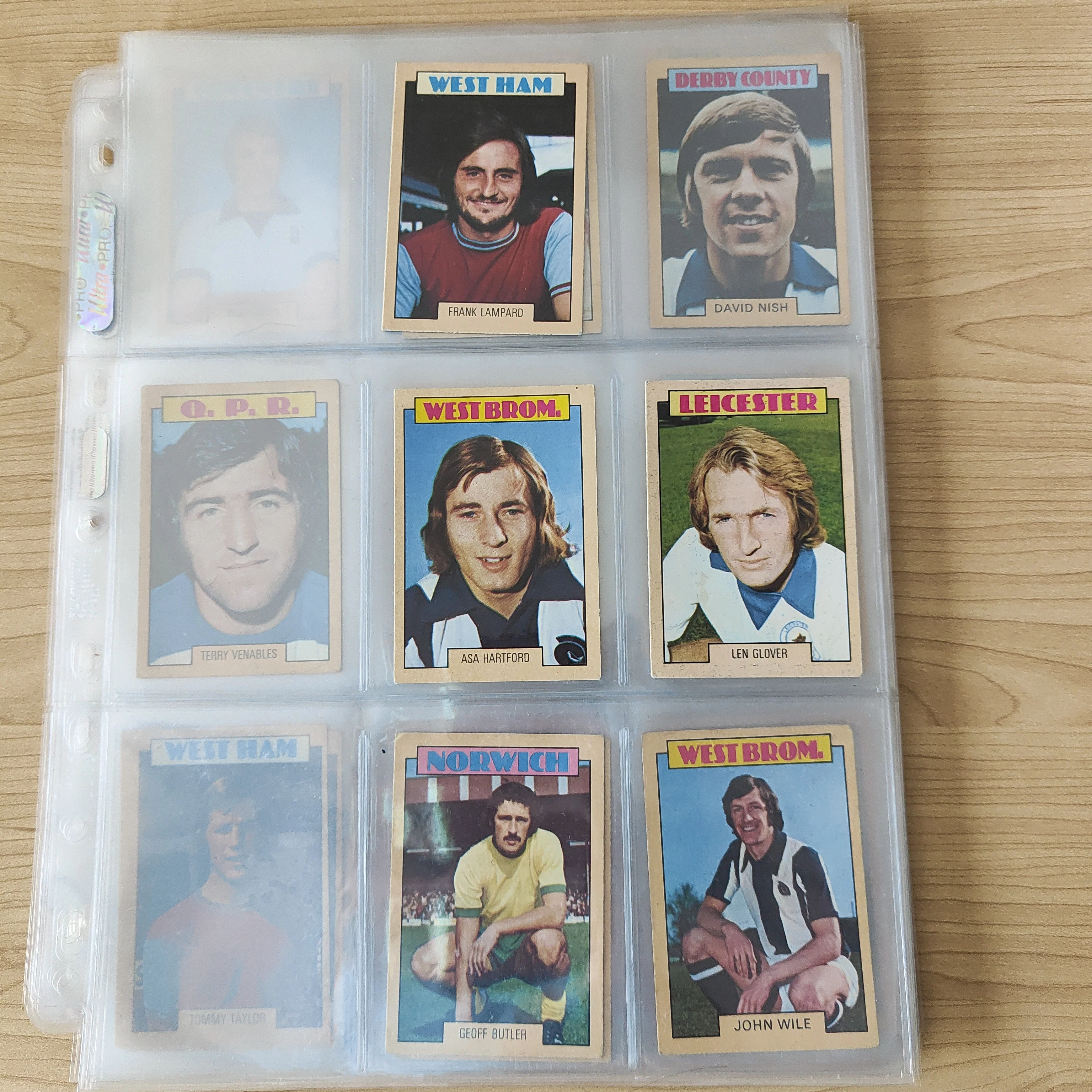 Soccer 1973-74 A&BC Gum Footballers Series 1 and 2 Two Part Sets 36/131 and 33/130 - Image 8
