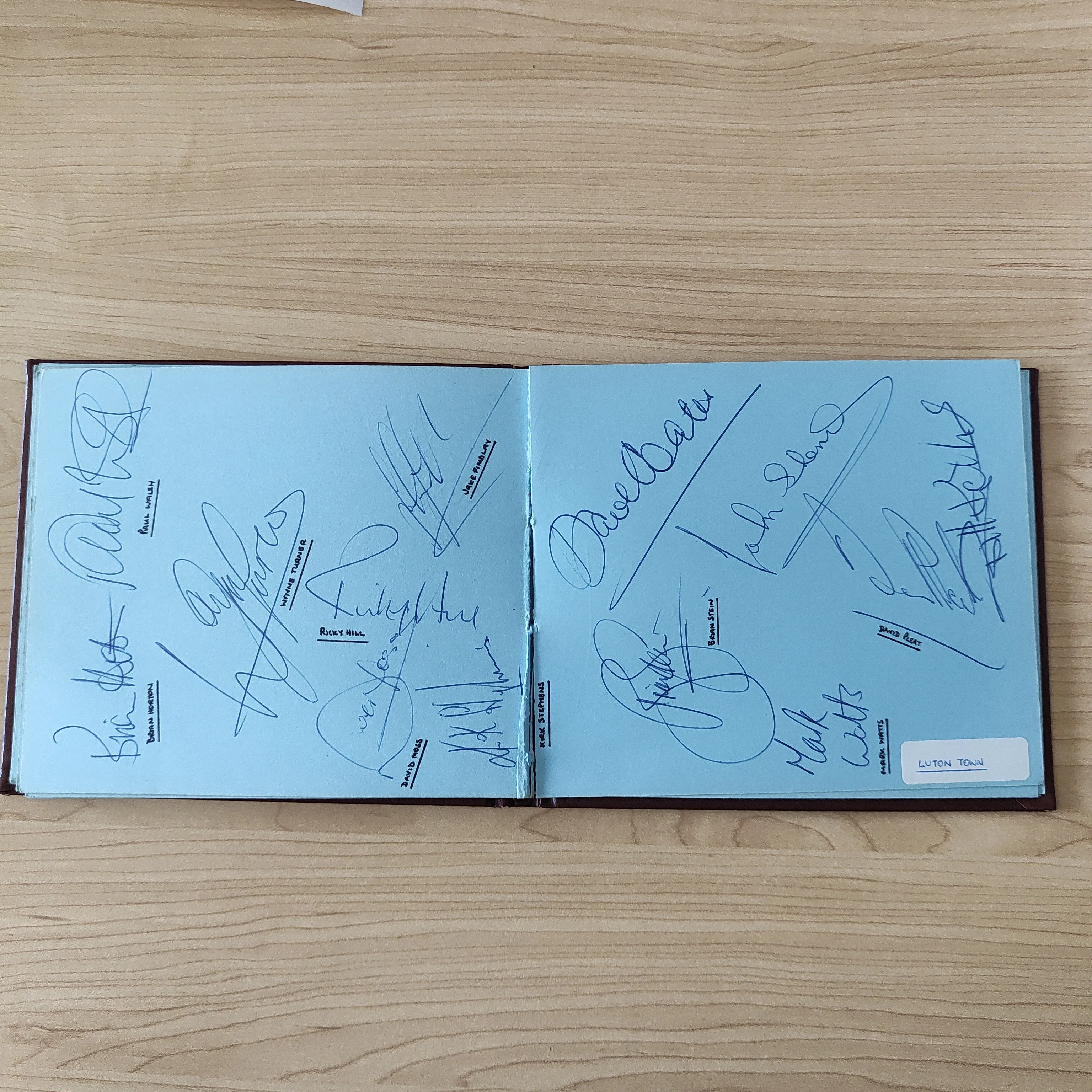 Soccer 1981-2 Autograph Book with 210 Signatures Including Manchester City and Liverpool - Image 14