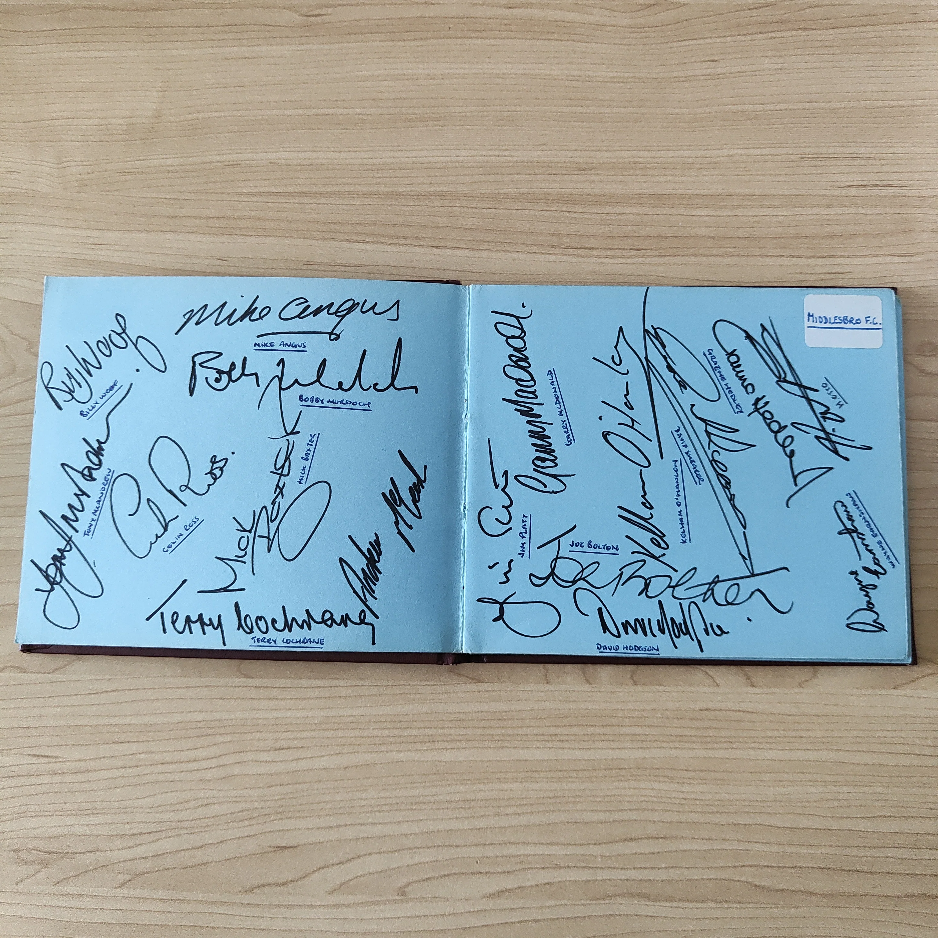 Soccer 1981-2 Autograph Book with 210 Signatures Including Manchester City and Liverpool - Image 2