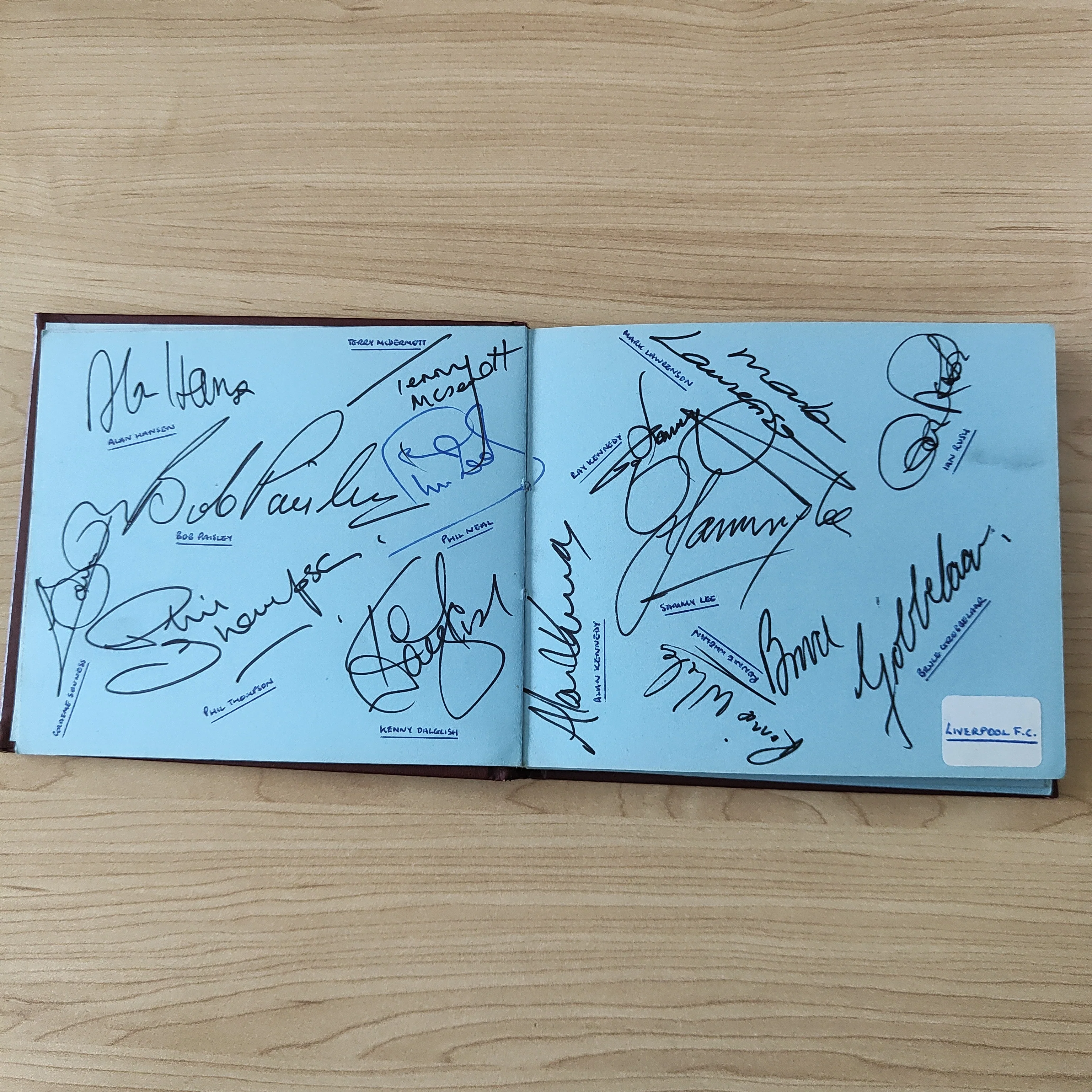 Soccer 1981-2 Autograph Book with 210 Signatures Including Manchester City and Liverpool - Image 6