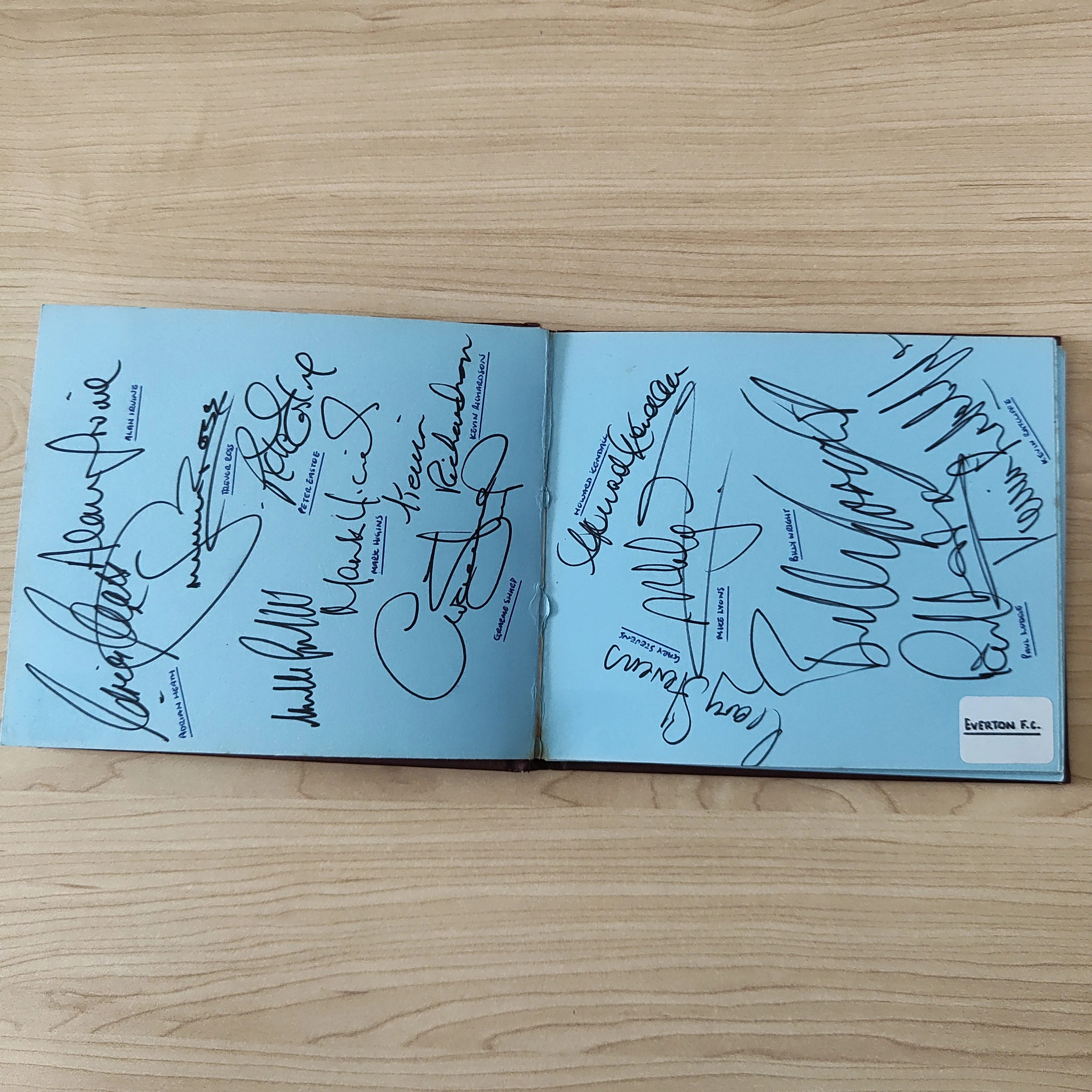 Soccer 1981-2 Autograph Book with 210 Signatures Including Manchester City and Liverpool - Image 8