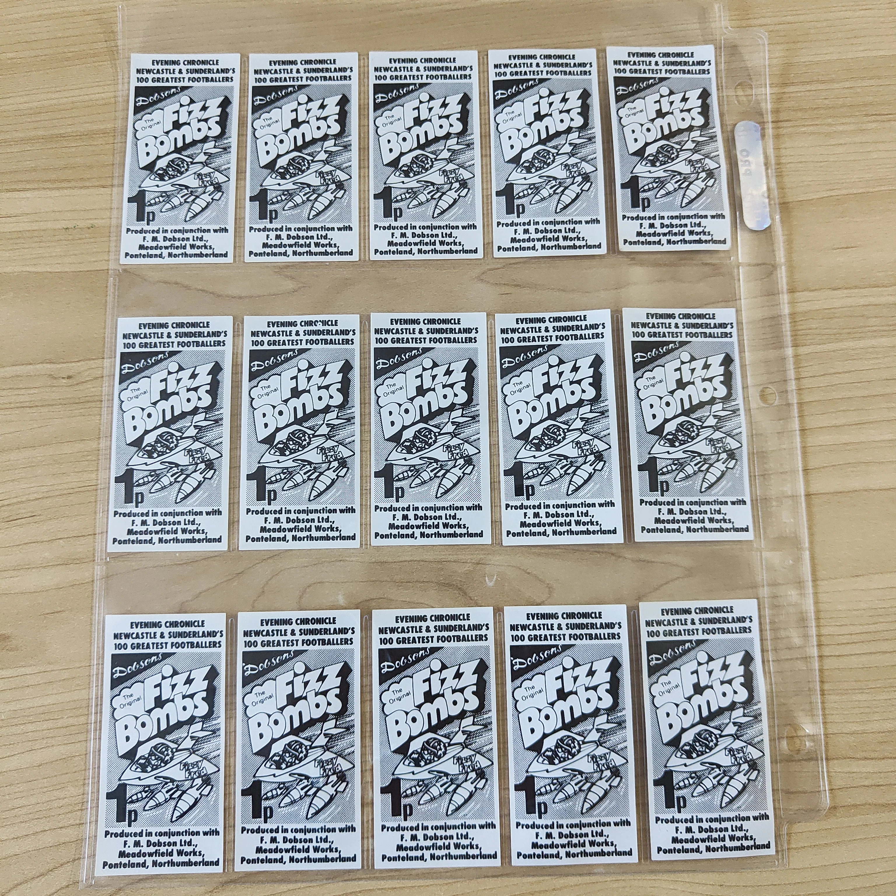 Soccer 1981 F.M. Dobson's Fizz Bombs 100 Greatest Footballers Complete Set of 100 Cigarette Cards - Image 2