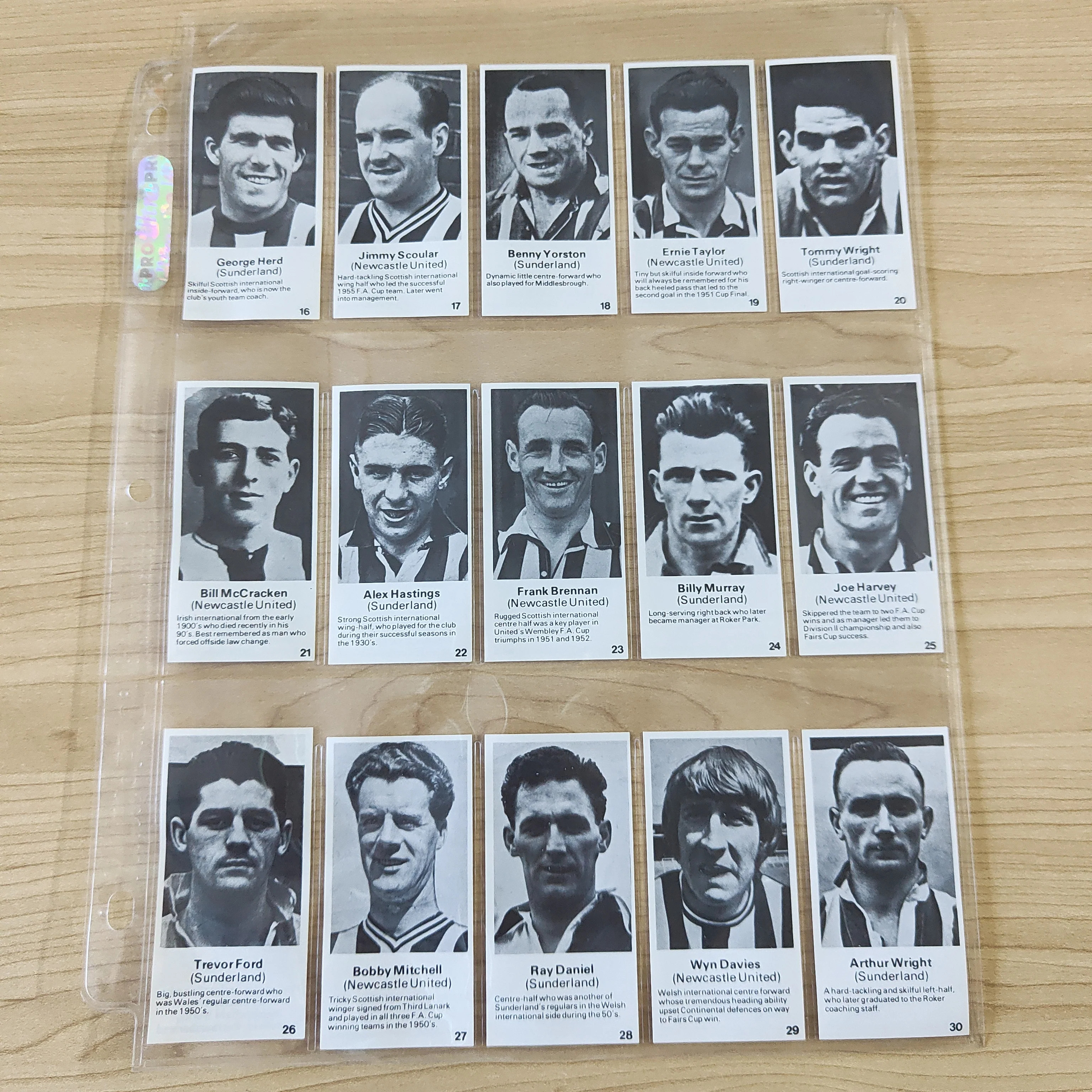 Soccer 1981 F.M. Dobson's Fizz Bombs 100 Greatest Footballers Complete Set of 100 Cigarette Cards - Image 3