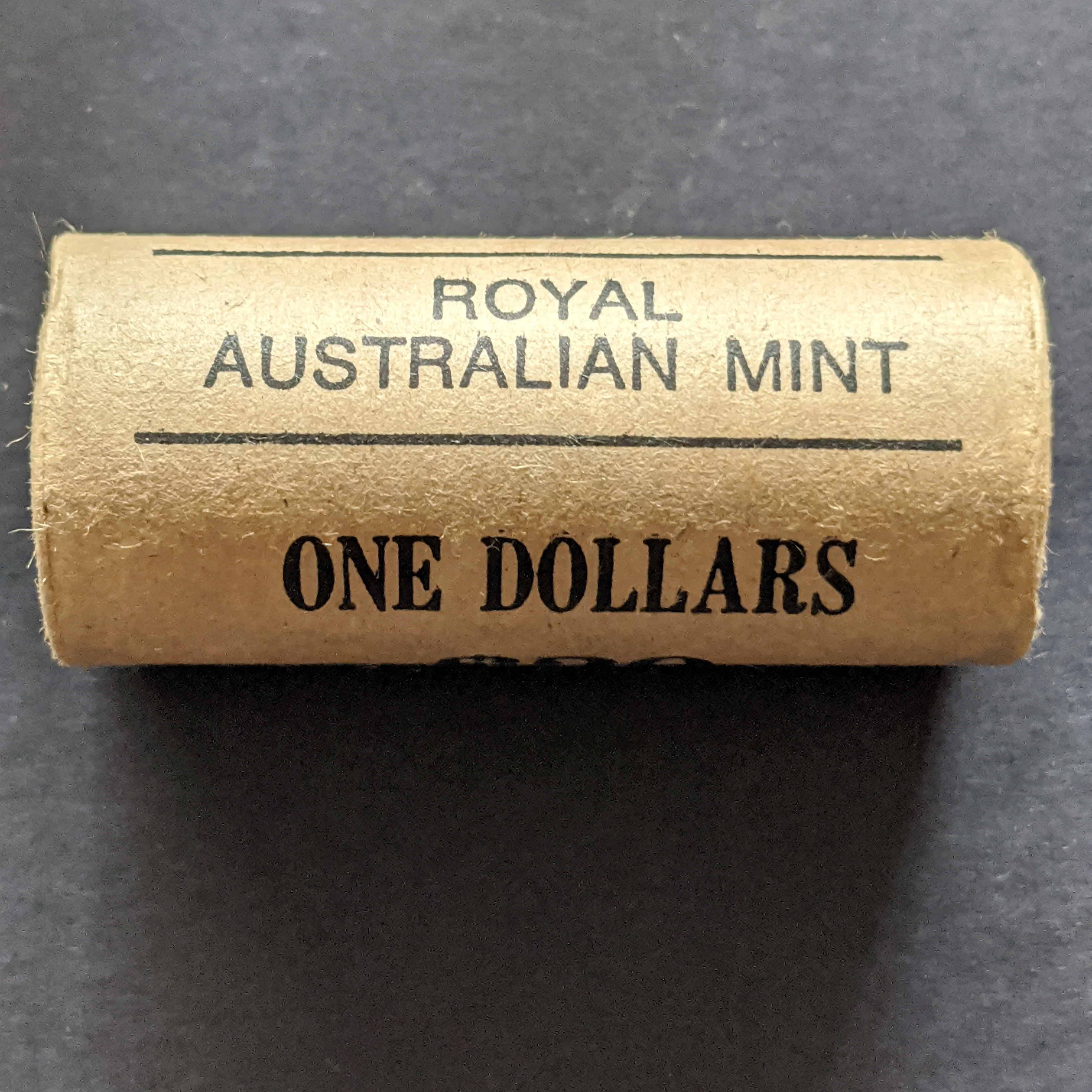 Australia 1984 Royal Australian Mint $1 Coin Roll. This is the first year of dollar coins and the only year of this effigy of The Queen - Image 2
