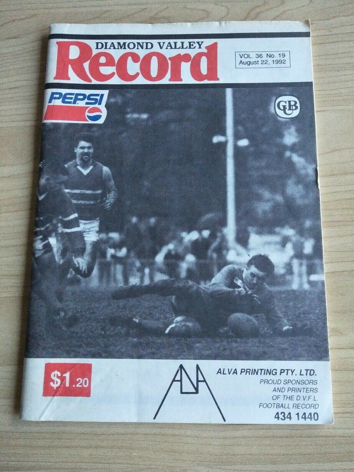 Football 1992 22nd Aug Diamond Valley Football League Football Record Vol. 36, No. 19