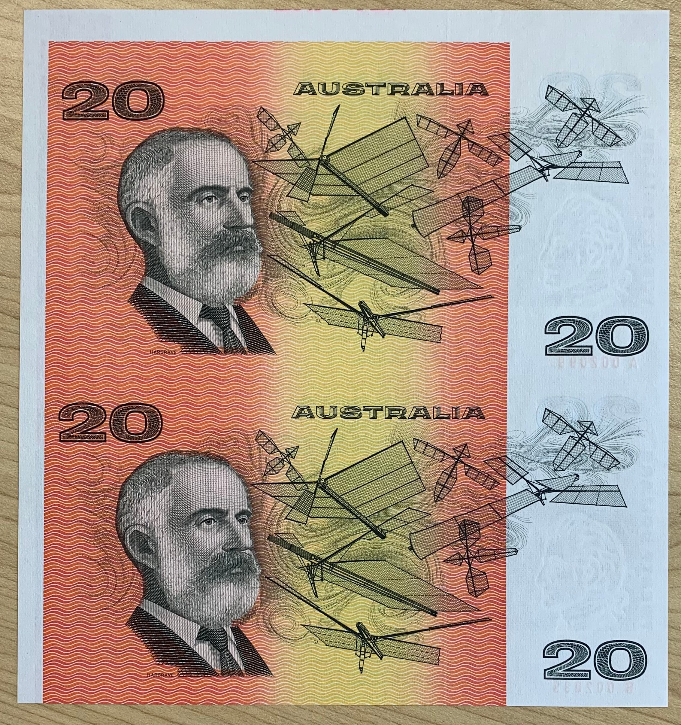 Australia 1993 Melbourne Fair $20 Paper Uncut Vertical Pair Banknotes Red Serial Number In Folder - Image 2