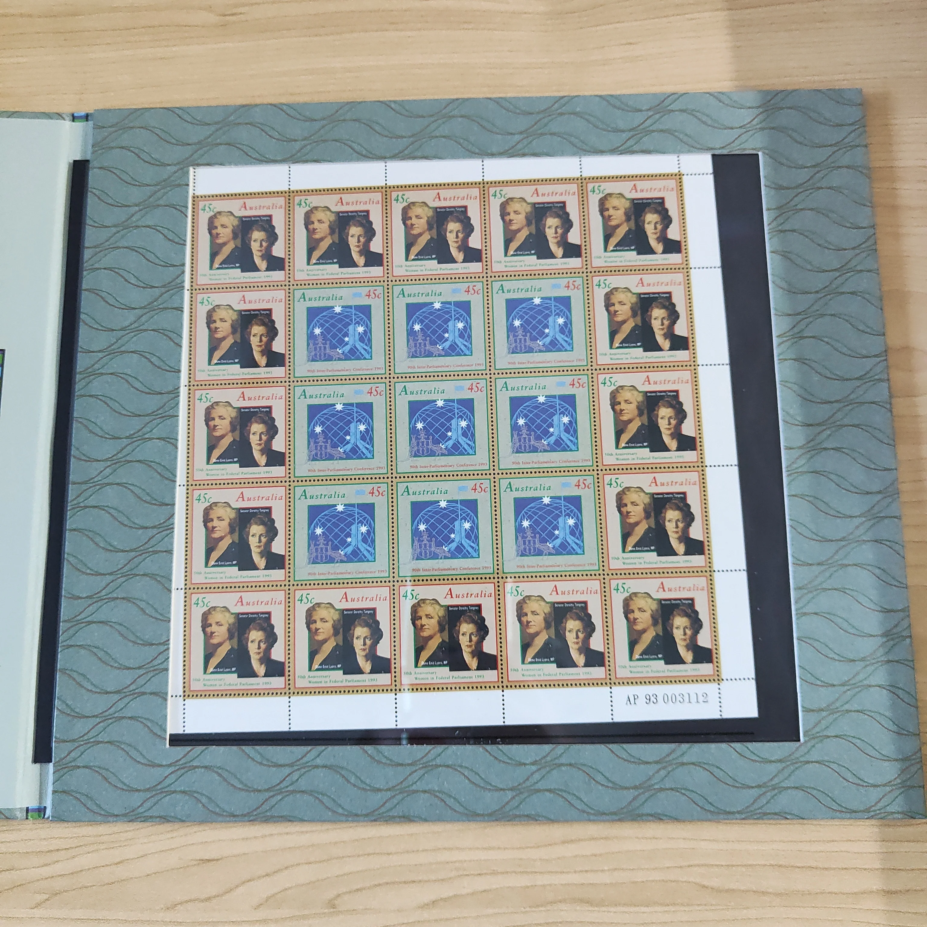 Australia 1993 Eminent Women 80th Anniversary of the First Federal Stamps and Banknotes Portfolio - Image 3