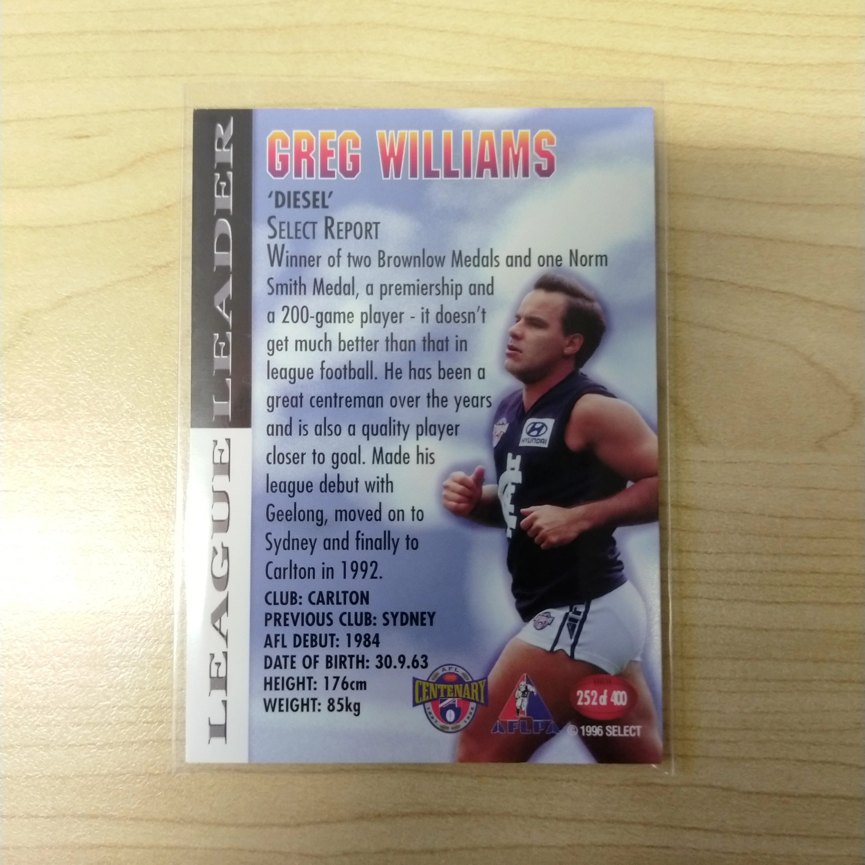 1996 Select AFL Centenary AFLPA Leauge Leader Greg Williams Carlton No.252 Hand Signed Card - Image 2