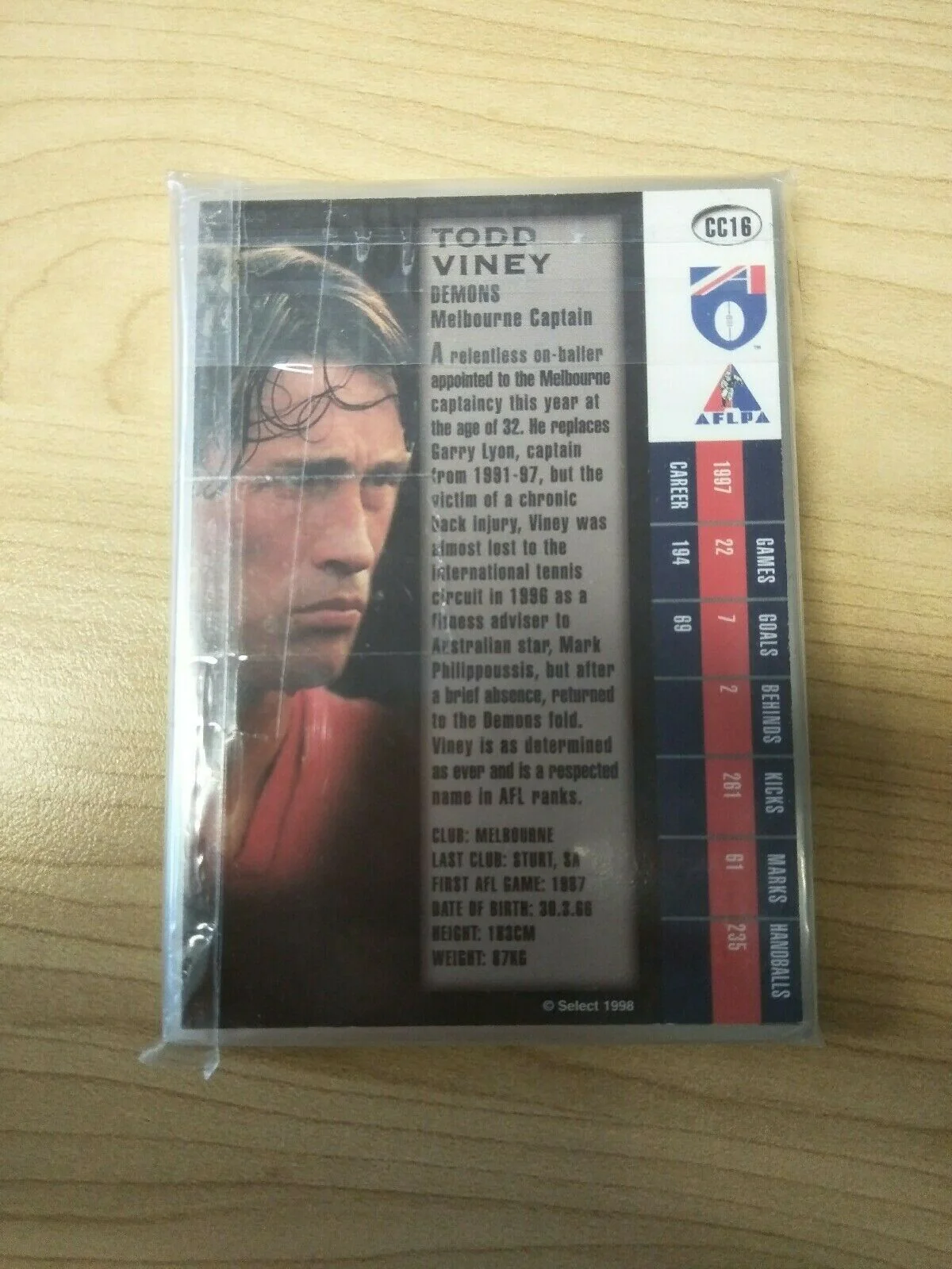 1998 AFL Select Captain Complete Set 16 Cards Good Condition - Image 3