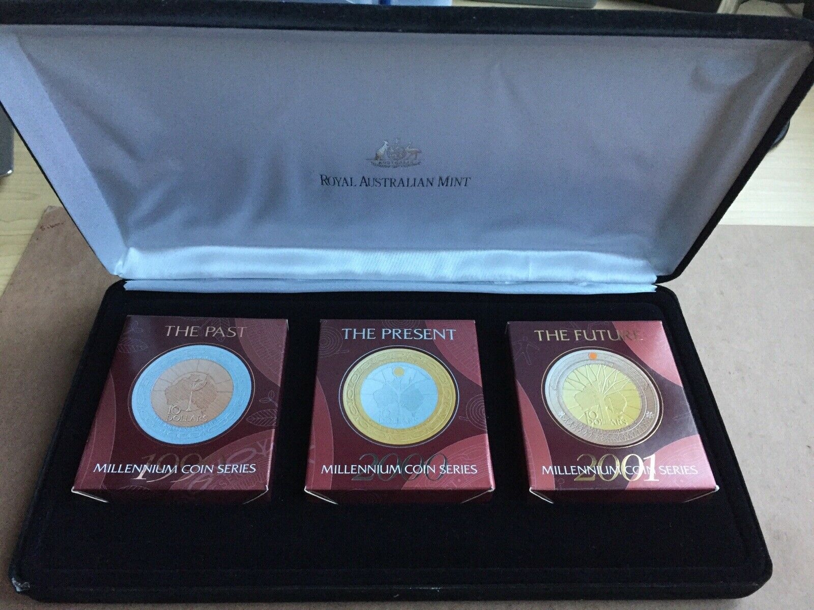Australia 1999 - 2001 Millennium Past, Present & Future Silver $10 Proof Set Matching no. - Image 3