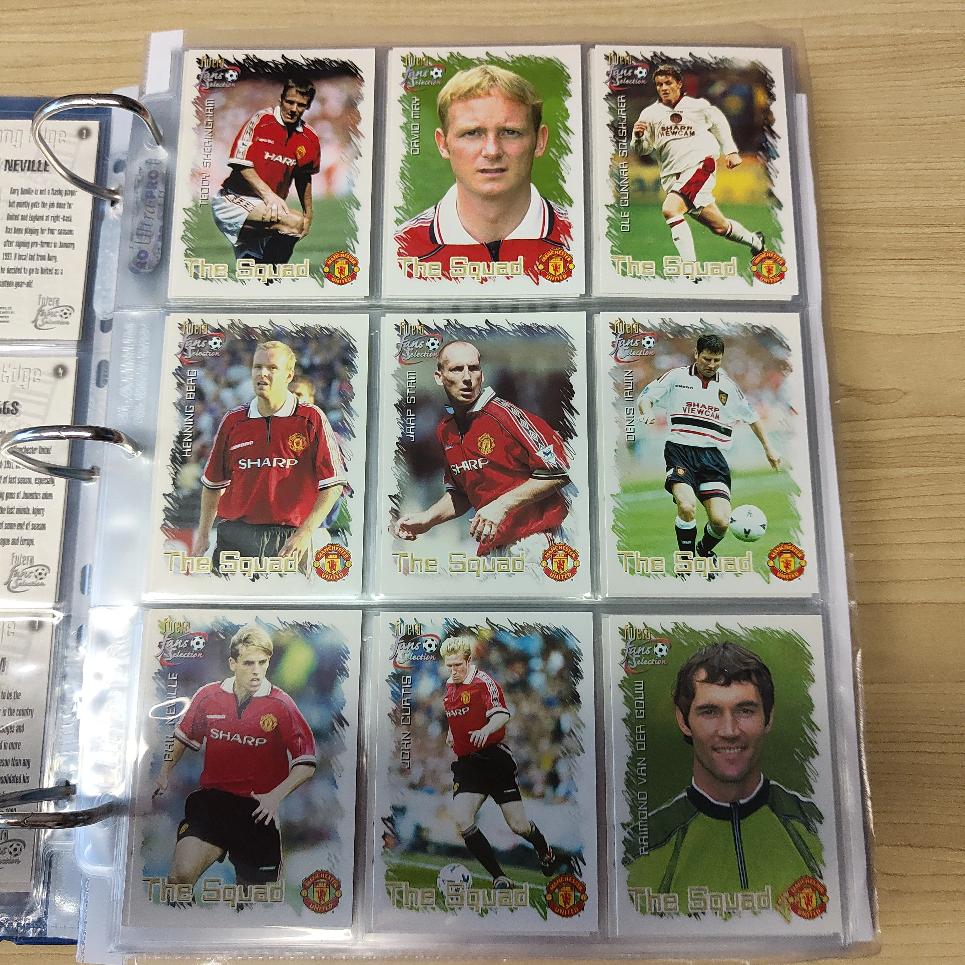 1999 Futera Fans Selection Manchester United Team Set of Soccer Cards - Image 2