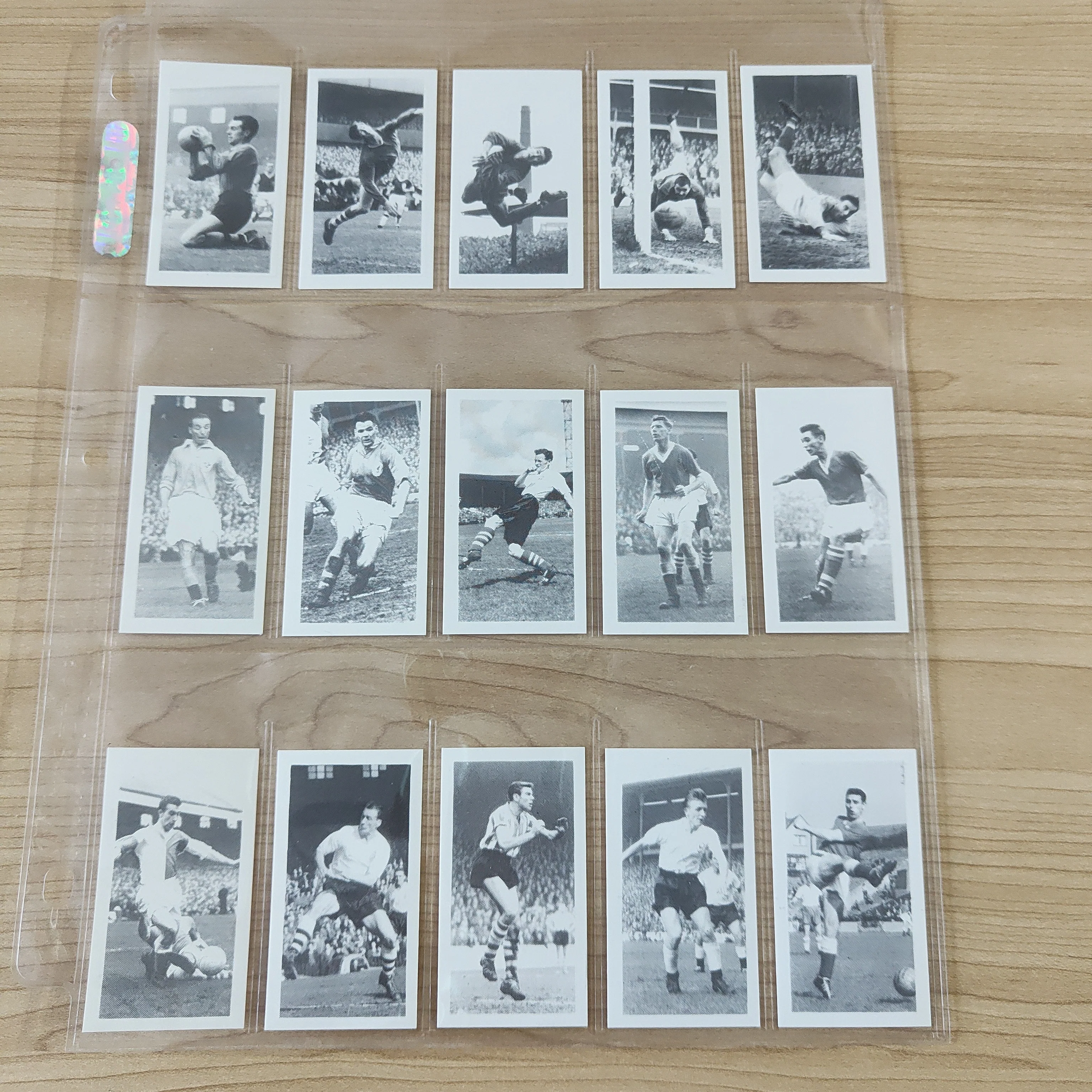 1999 Soccer D Rowland Famous Footballers Series 2, 3 and 5 Complete Sets of Cigarette Cards - Image 3