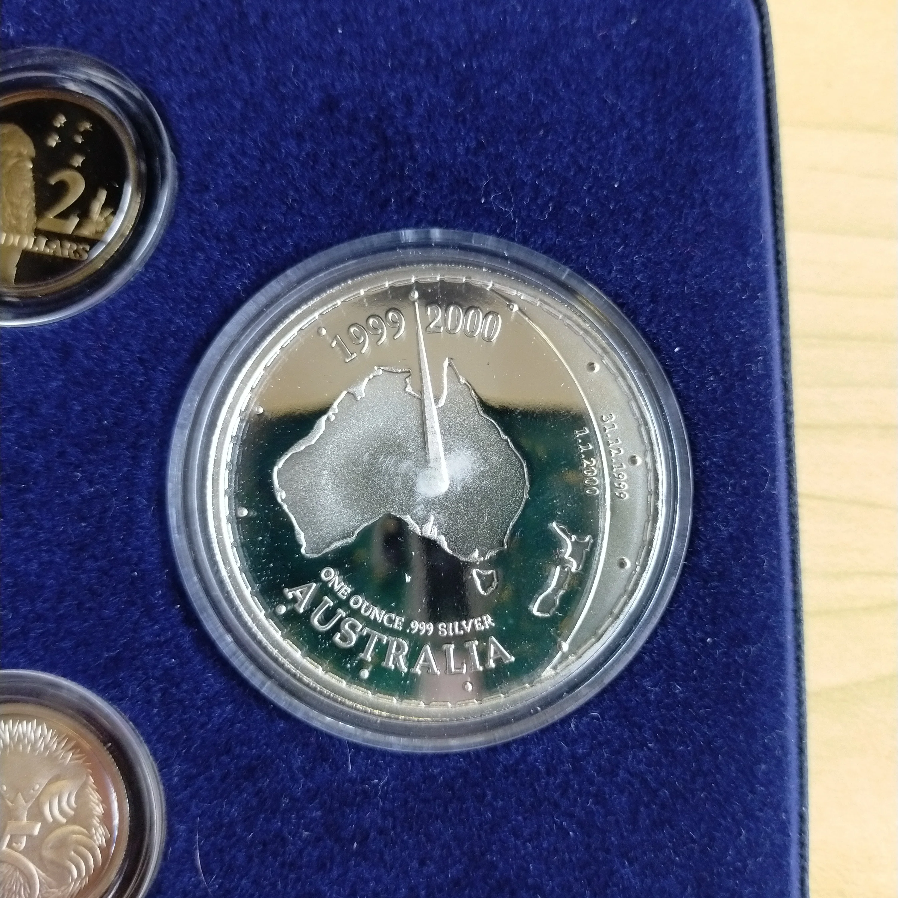 Australia 2000 Downies International Proof Collection .999 Silver Proof Medallion Limited Edition Set - Image 4