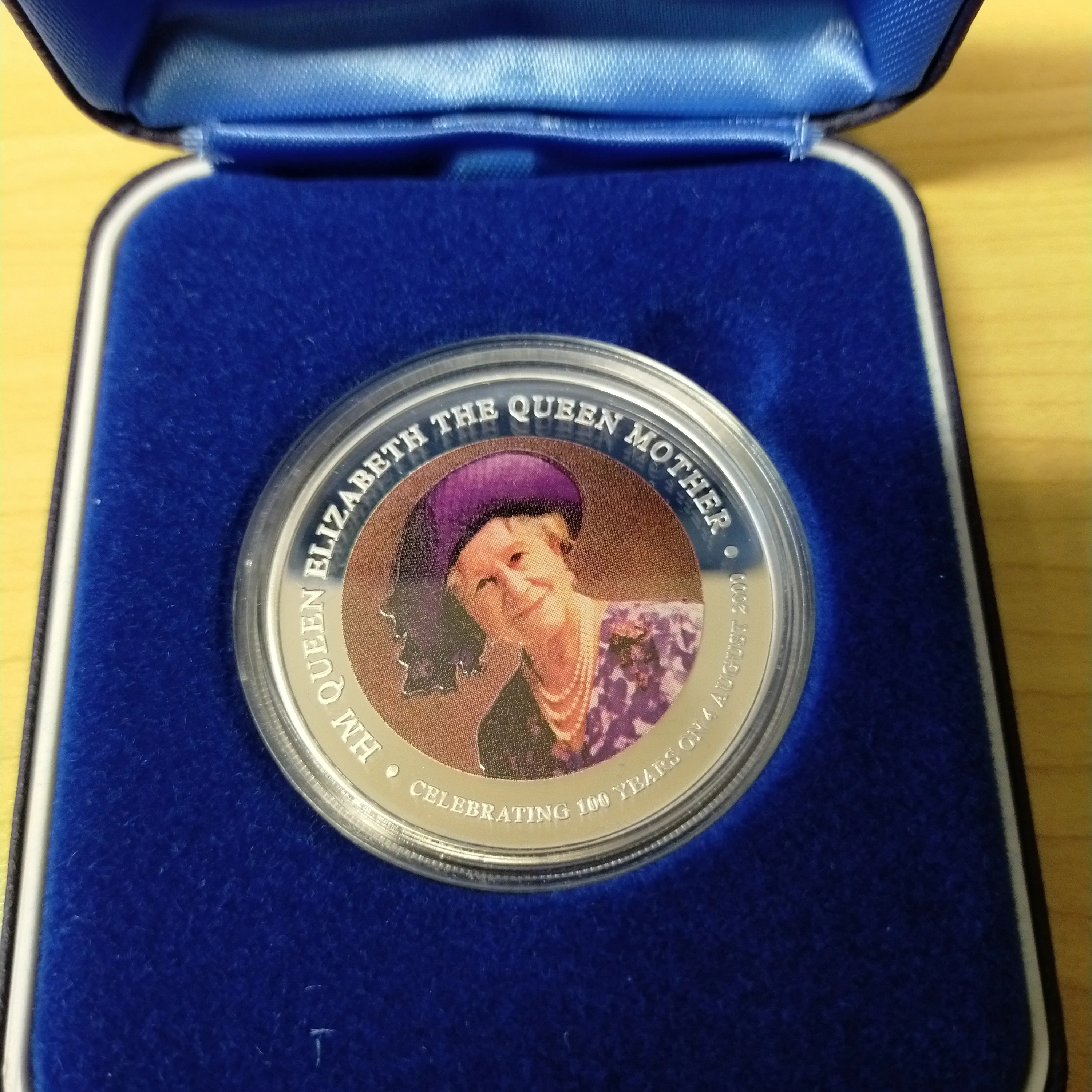 Australia 2000 Perth Mint HM Queen Elizabeth The Queen Mother Celebrating 100 Years 1oz Silver Proof Coin - Image 2