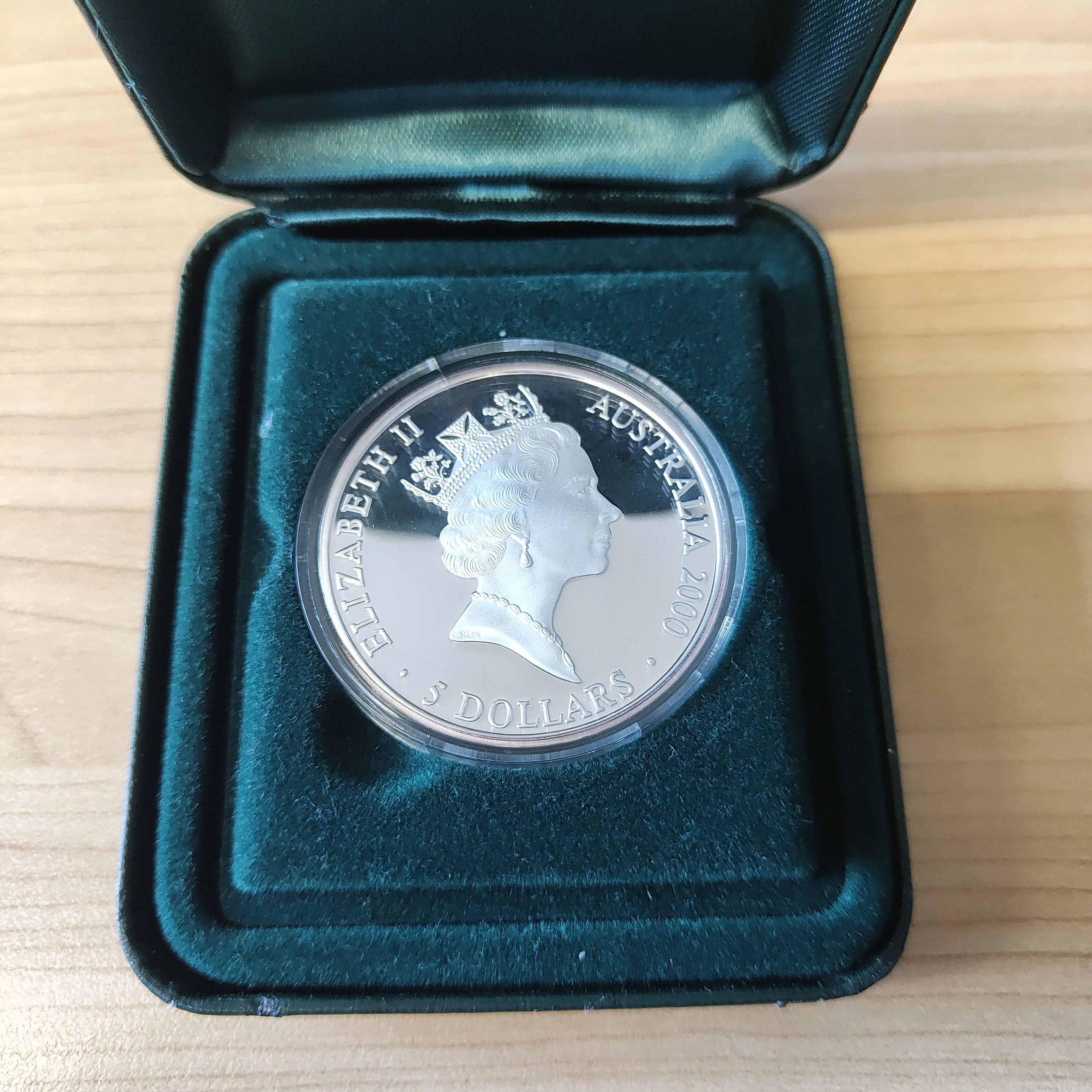 Australia 2000 Royal Australian Mint Perth Mint $5 Sydney Olympics Great White Shark and Coral Silver Proof Coin - Image 4