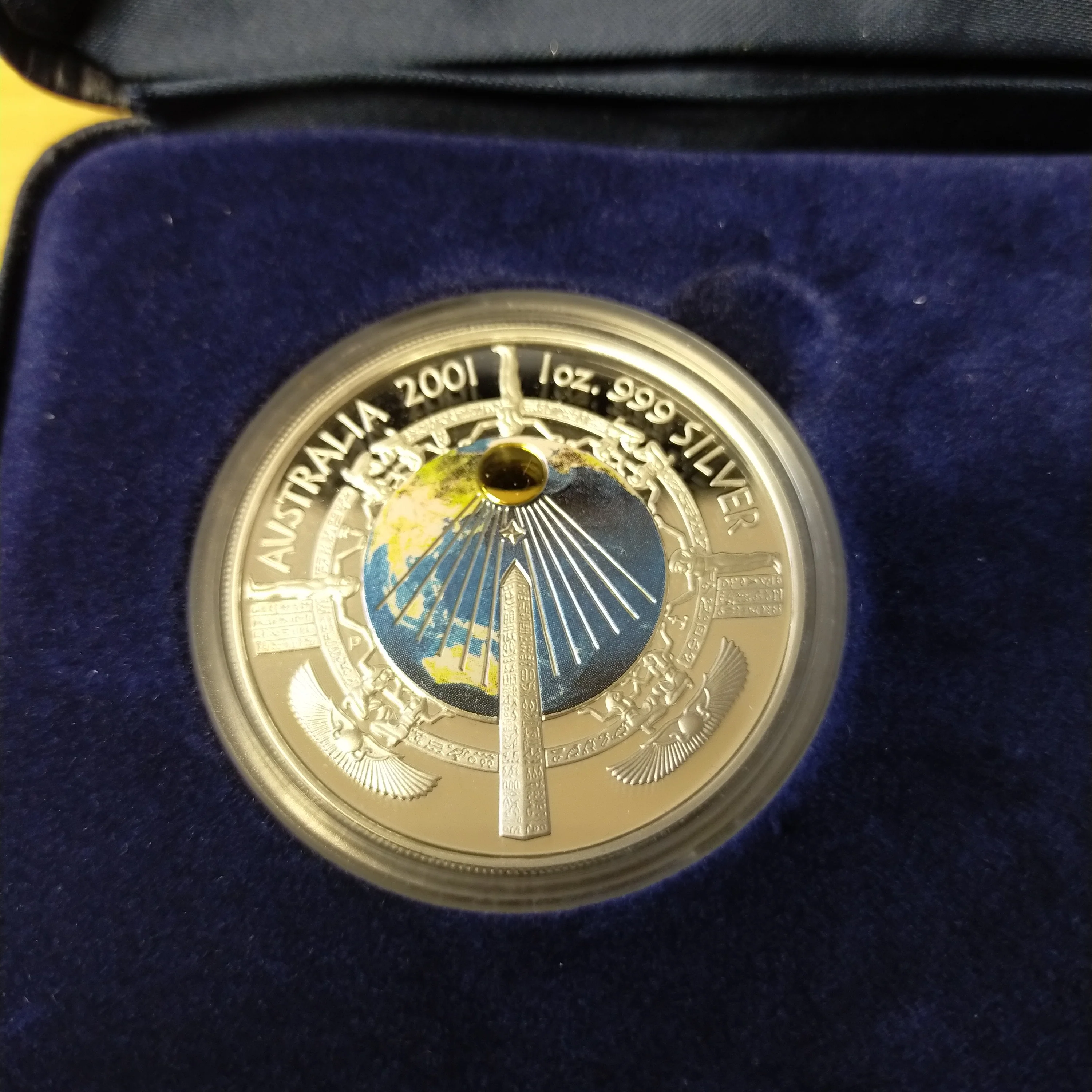 Australia 2001 Perth Mint Australian Millennium Set Gold-Plated Silver 2 Coin Set - Image 2