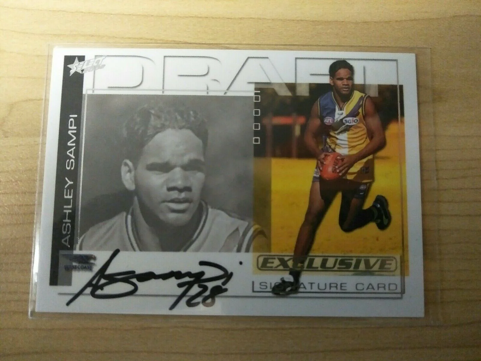 2002 AFL Select Exclusive Draft Pick Signature Ashley Sampi West Coast