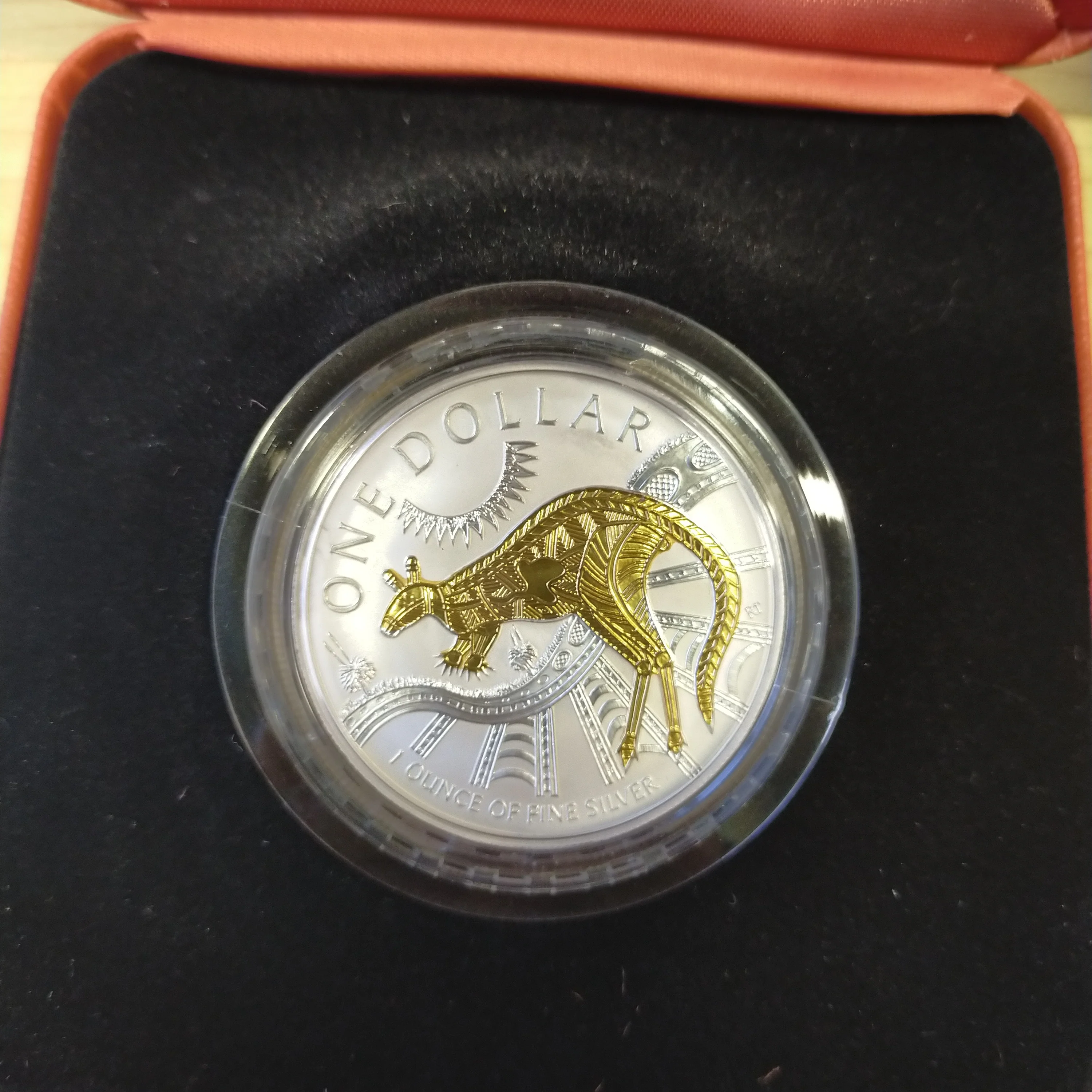 Australia 2003 Royal Australian Mint $1 Kangaroo Gold Plated Silver Proof Coin - Image 2