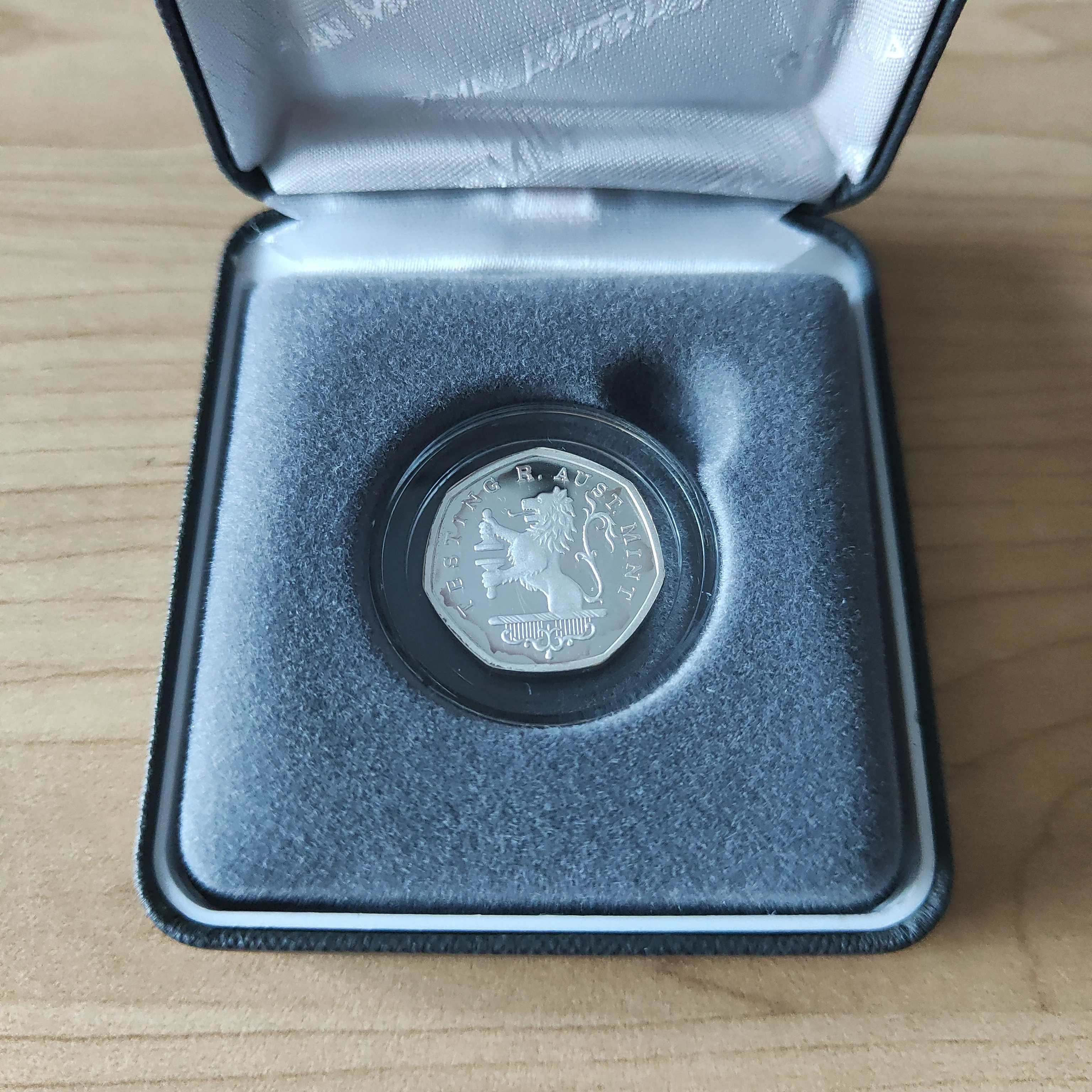 Australia 2004 Royal Australian Mint $1 Testing Royal Australian Mint Silver Proof Coin Masterpieces in Silver - Image 2