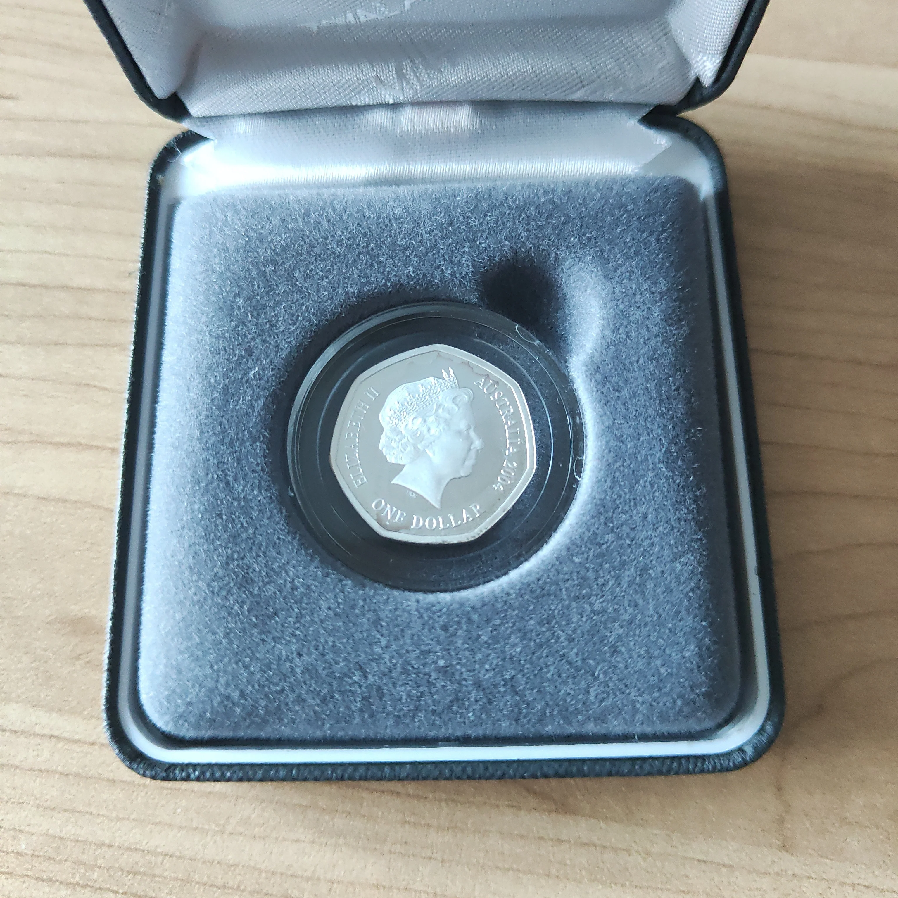 Australia 2004 Royal Australian Mint $1 Testing Royal Australian Mint Silver Proof Coin Masterpieces in Silver - Image 3
