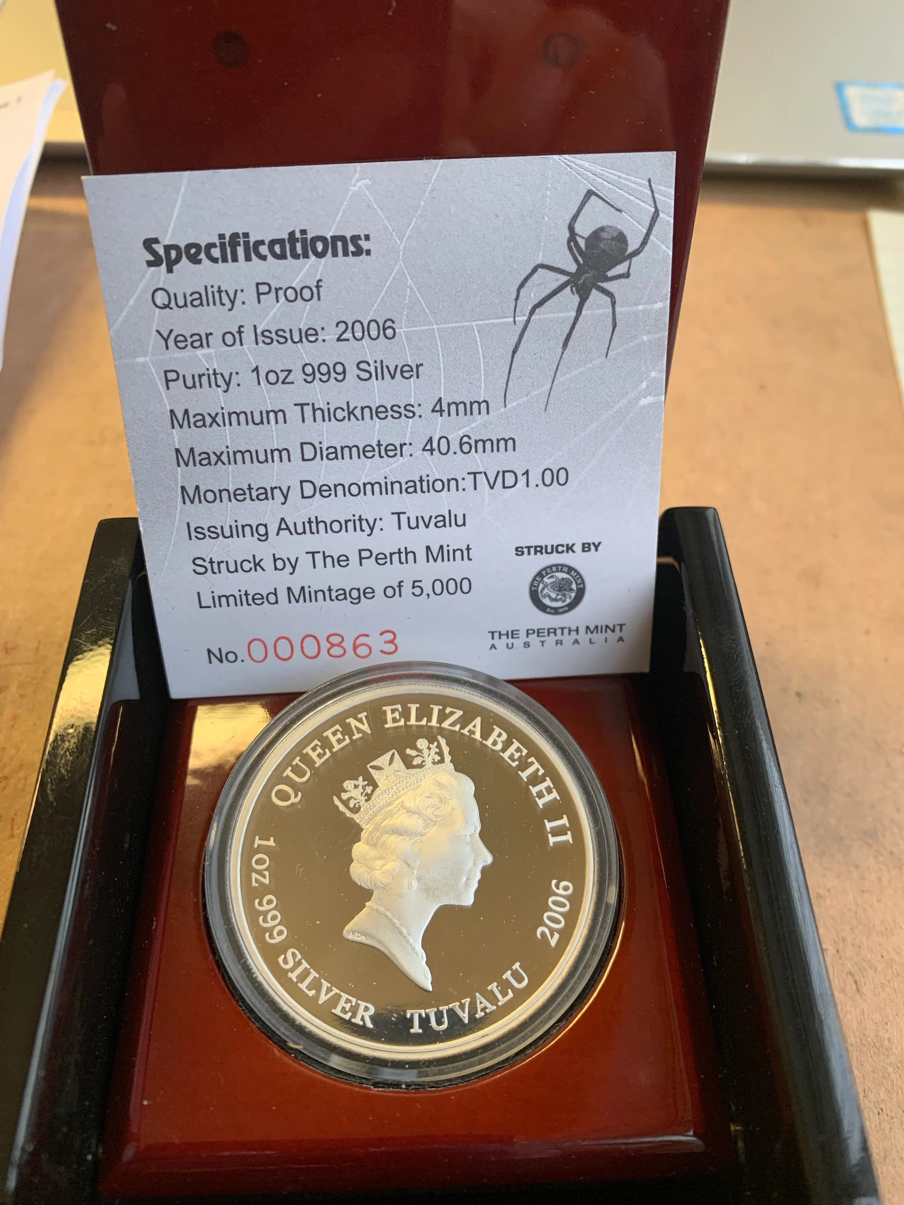 Tuvalu 2006 $ Deadly and Dangerous Australian Red Back Spider 1oz 999 Silver Proof Coin Box Cert - Image 4