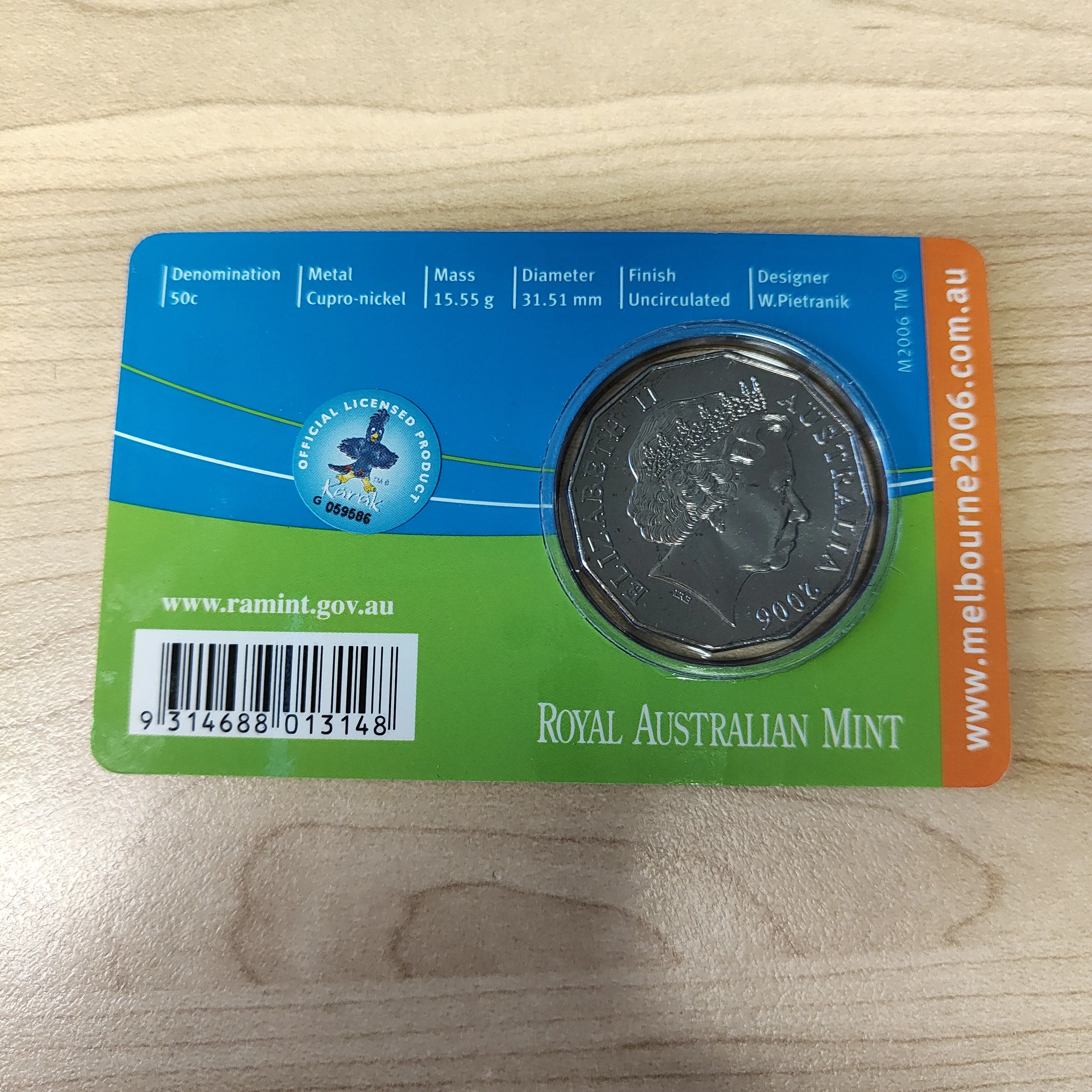 Australia 2006 Royal Australian Mint 50c Commonwealth Games Hockey Uncirculated Carded Coin - Image 2