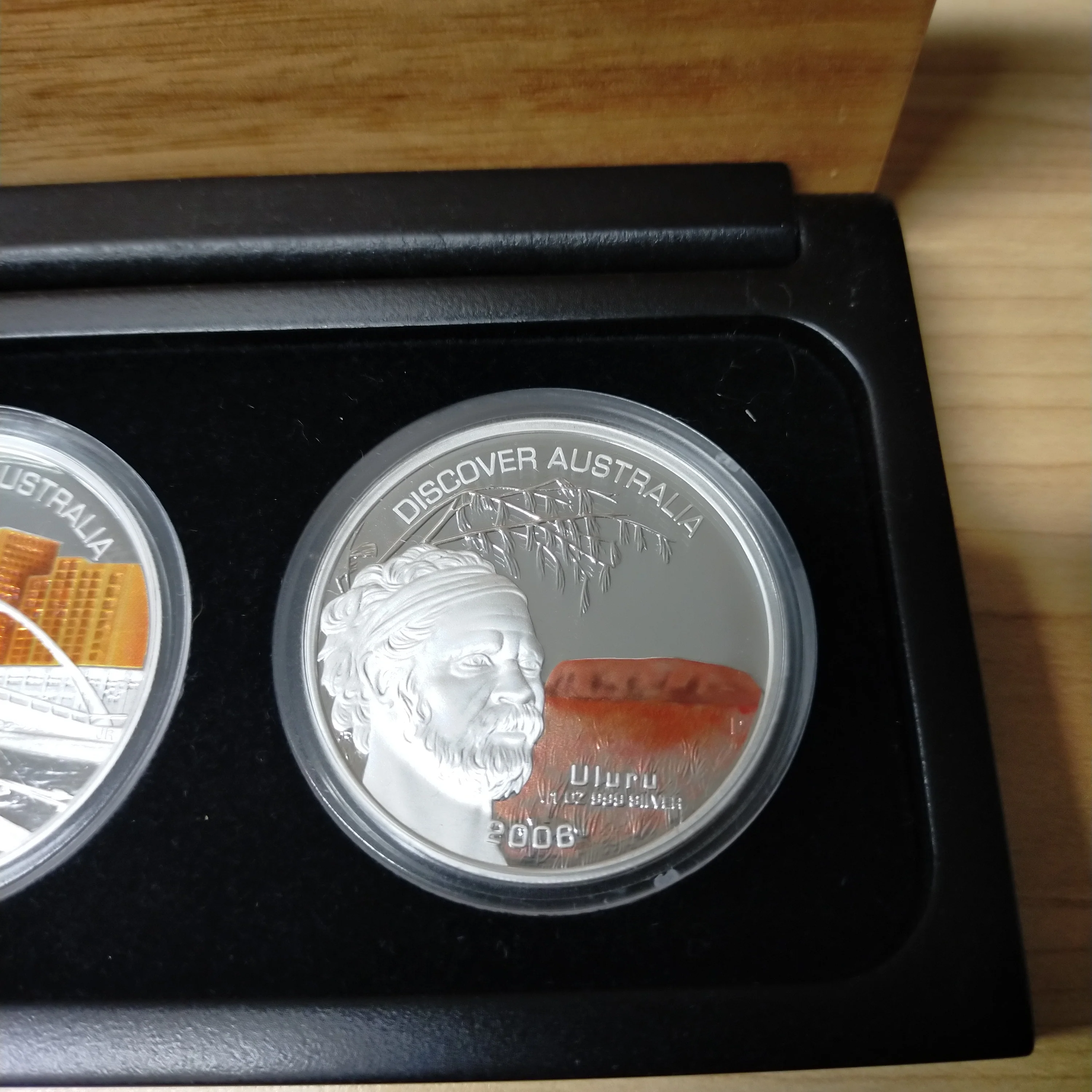 Australia 2006 Perth Mint $1 Discover Australia set of 5 x 1oz .999 Coloured Silver Coins In A beautiful Set - Image 6