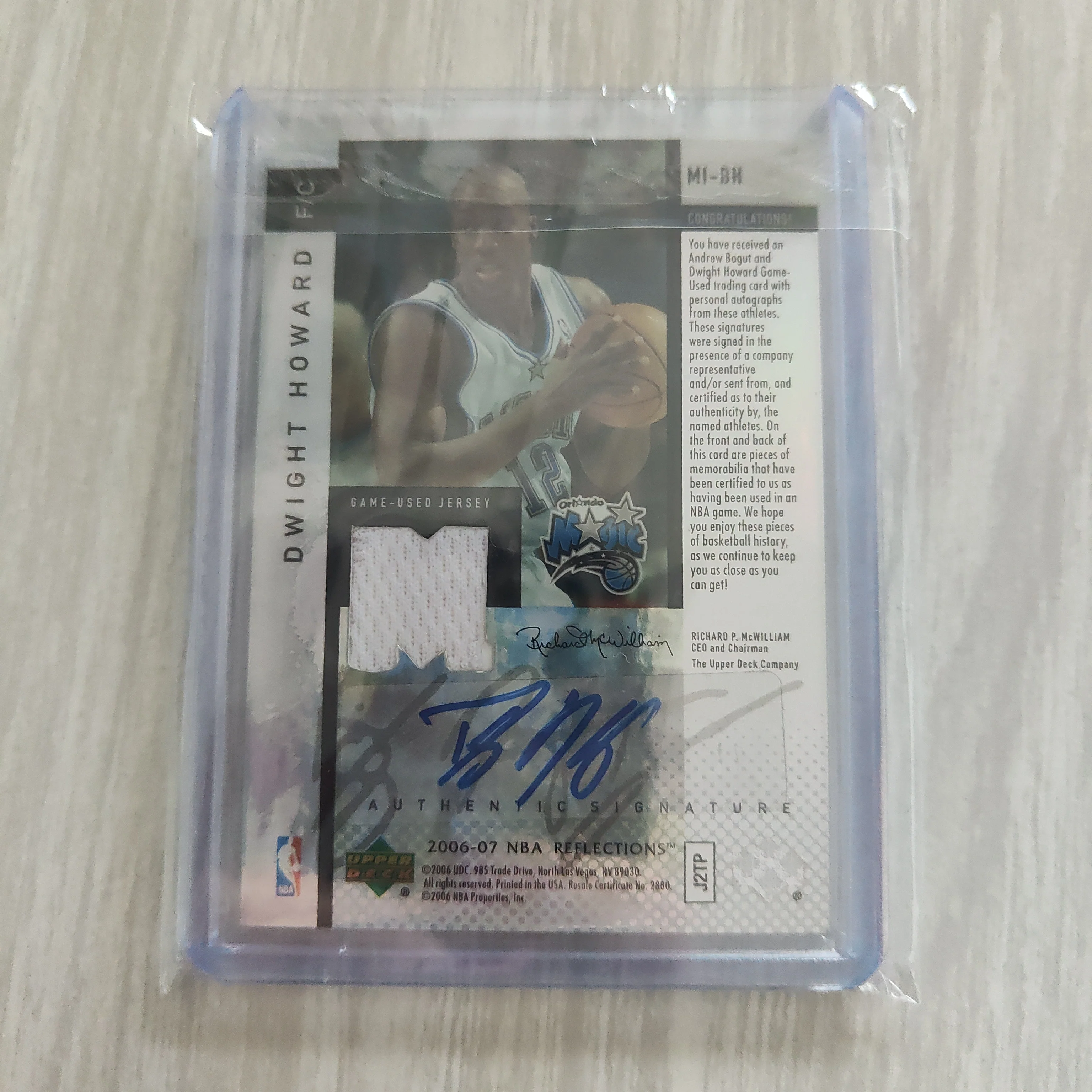 2006 Upper Deck Reflections Mirror Images Andrew Bogut Dwight Howard Signature Patch Card NBA Basketball Card - Image 2