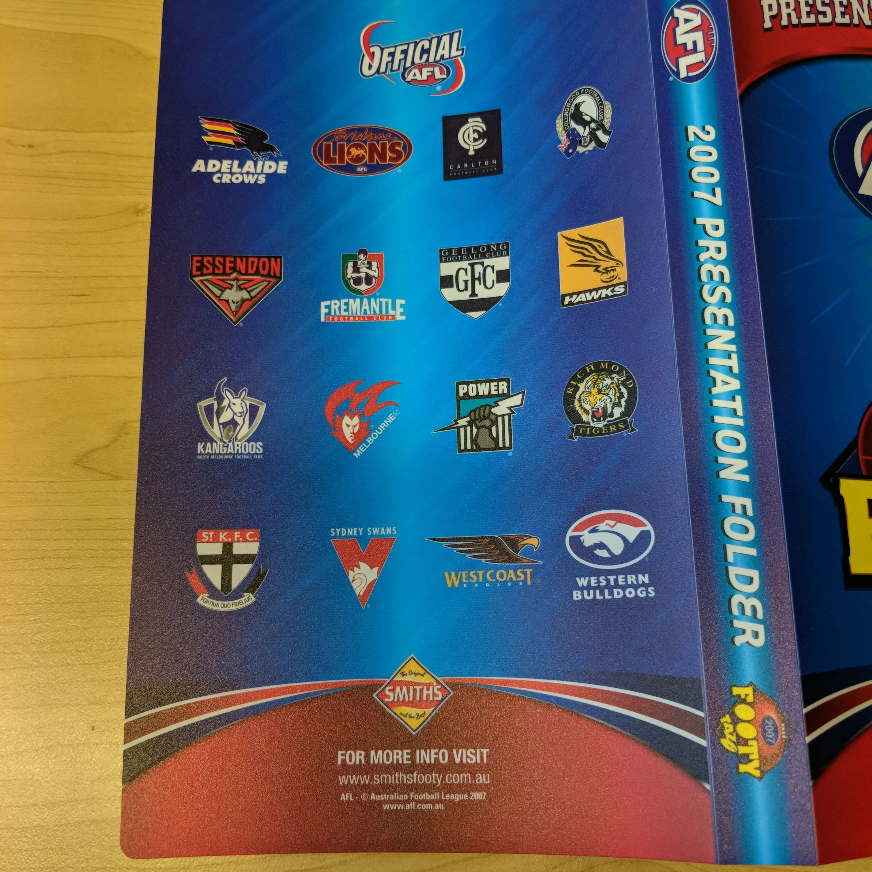 2007 AFL Footy Tazo Premiership Season Presentation Folder - Image 5