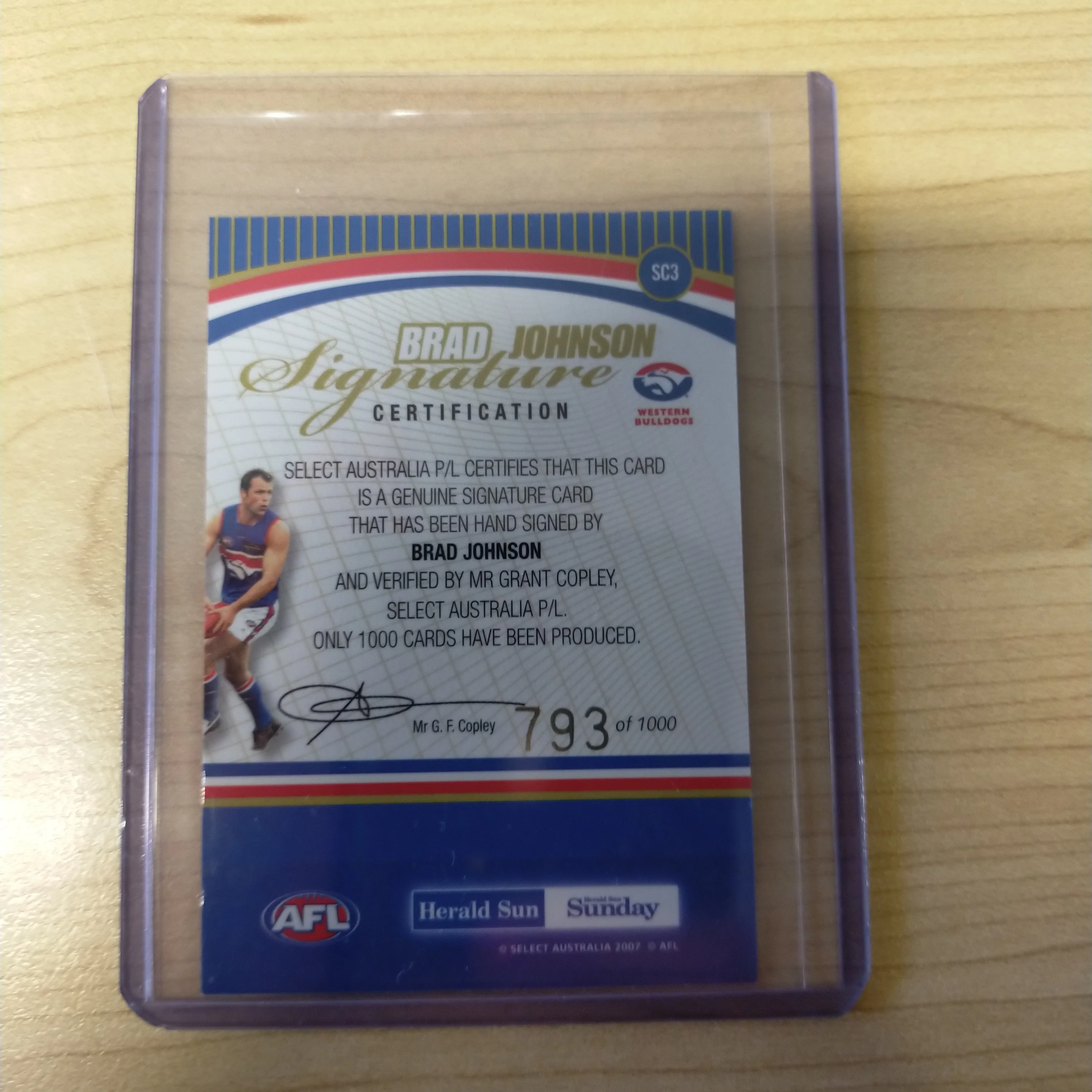 2007 Select Herald Sun Signature Card Brad Johnson Western Bulldogs No.793/1000 - Image 2